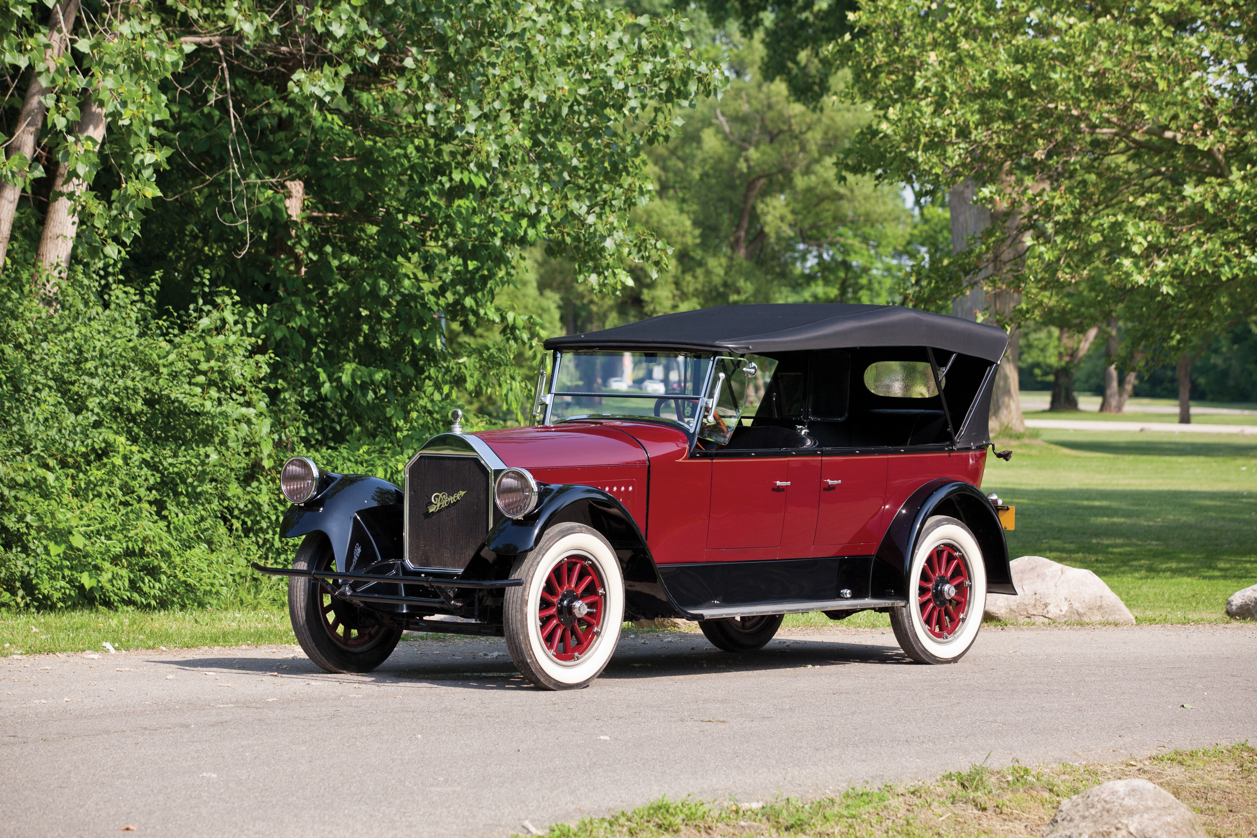 1924 Pierce-Arrow Model 33 7-passenger Touring HD Wallpaper