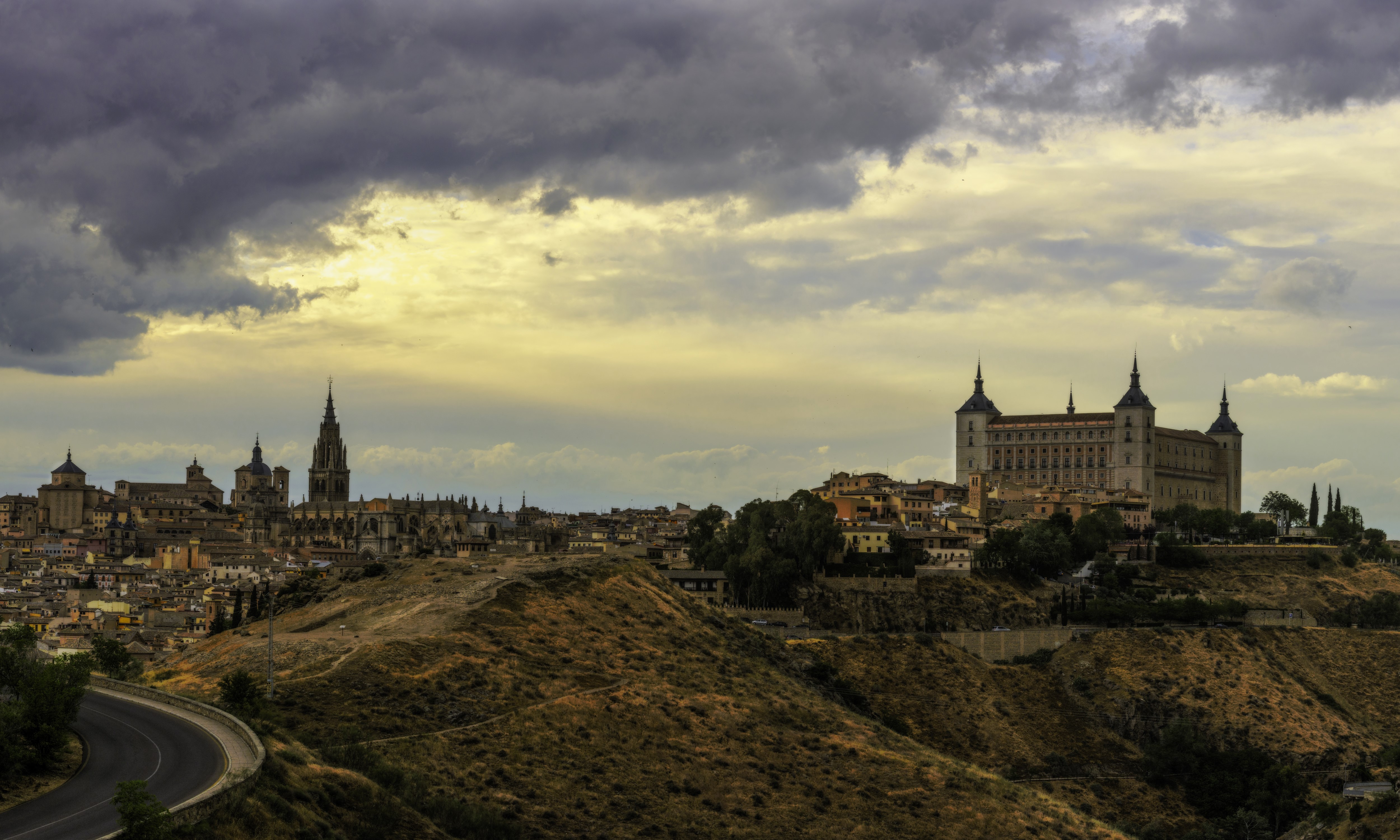 Toledo, Spain cityscape with Alcázar and Cathedral HD Wallpaper