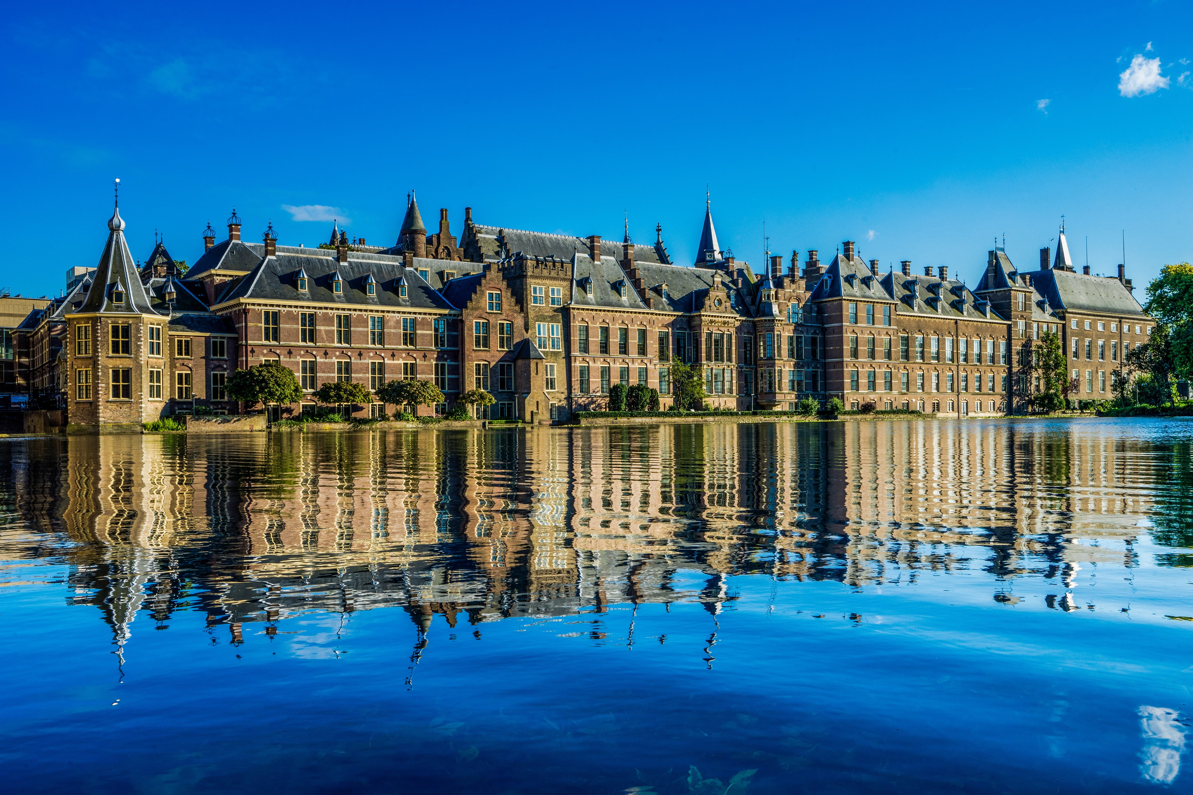 Binnenhof Palace in The Hague, Netherlands HD Wallpaper