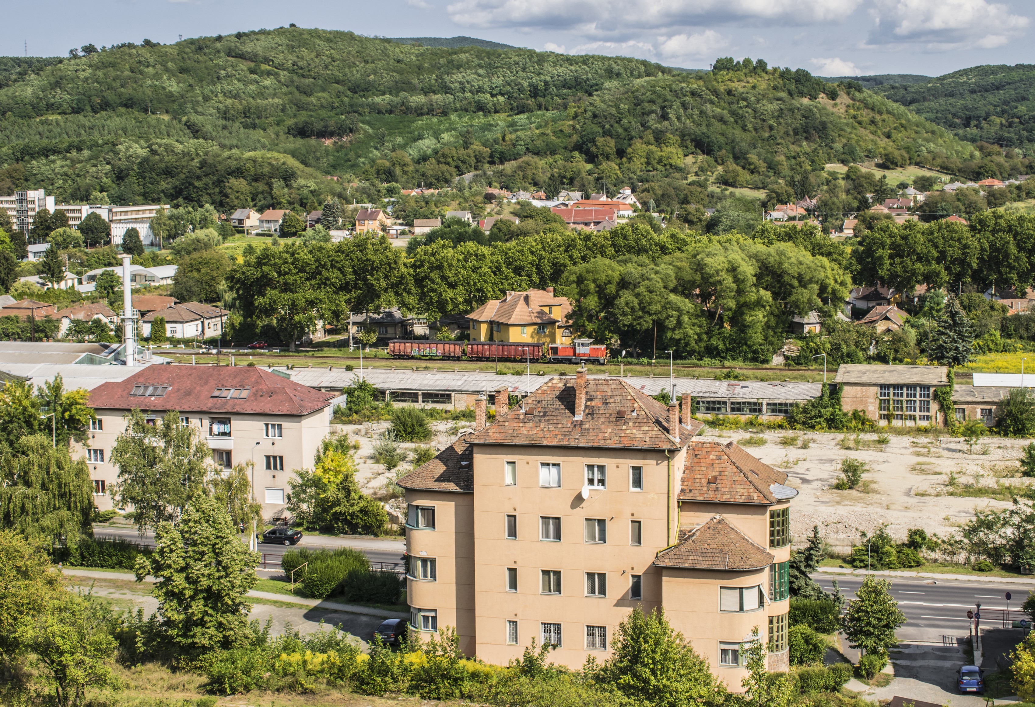 Salgotarjan, Hungary: Houses on a Hillside HD Wallpaper