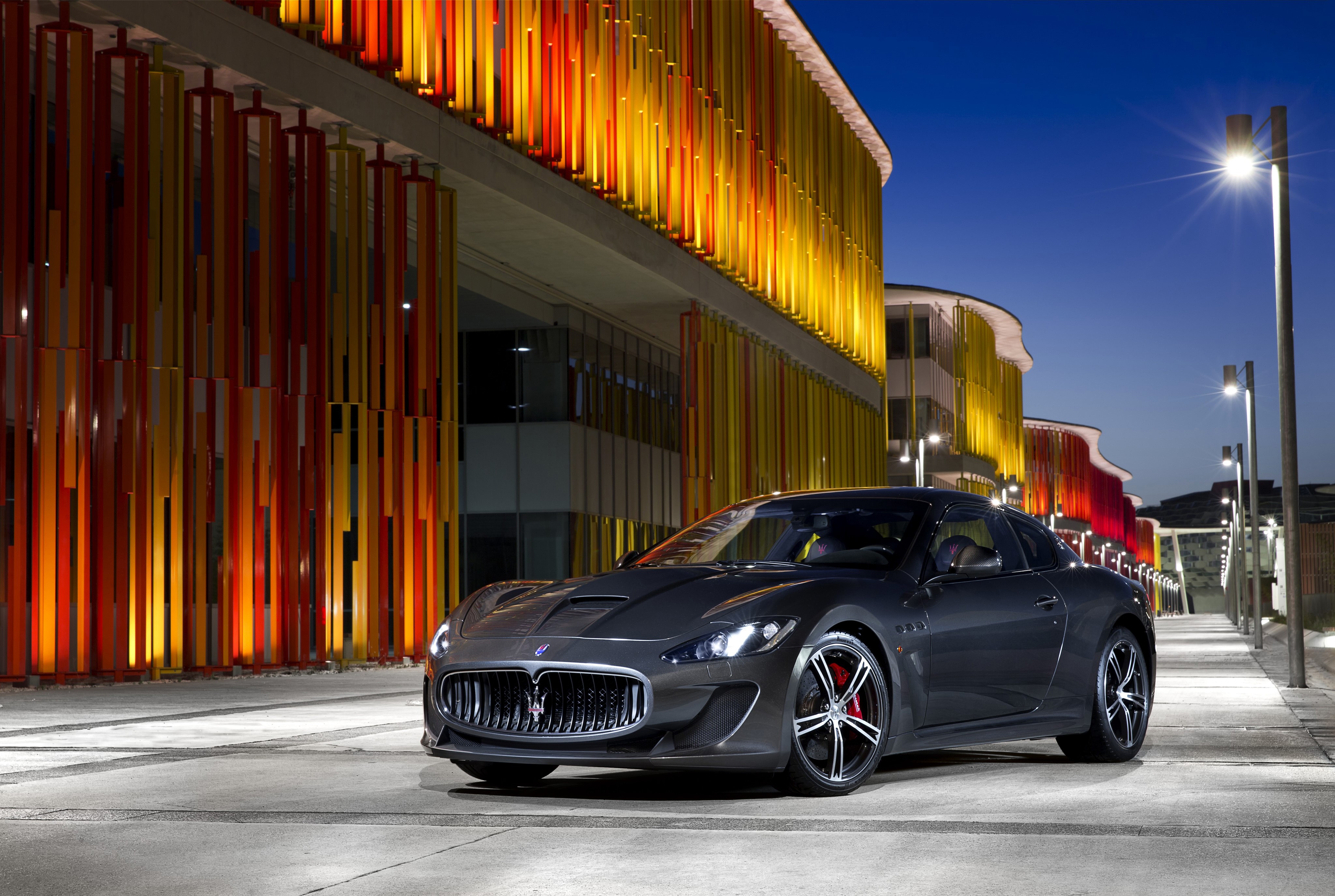Maserati GranTurismo MC Stradale Worldwide in Grey Metallic HD Wallpaper
