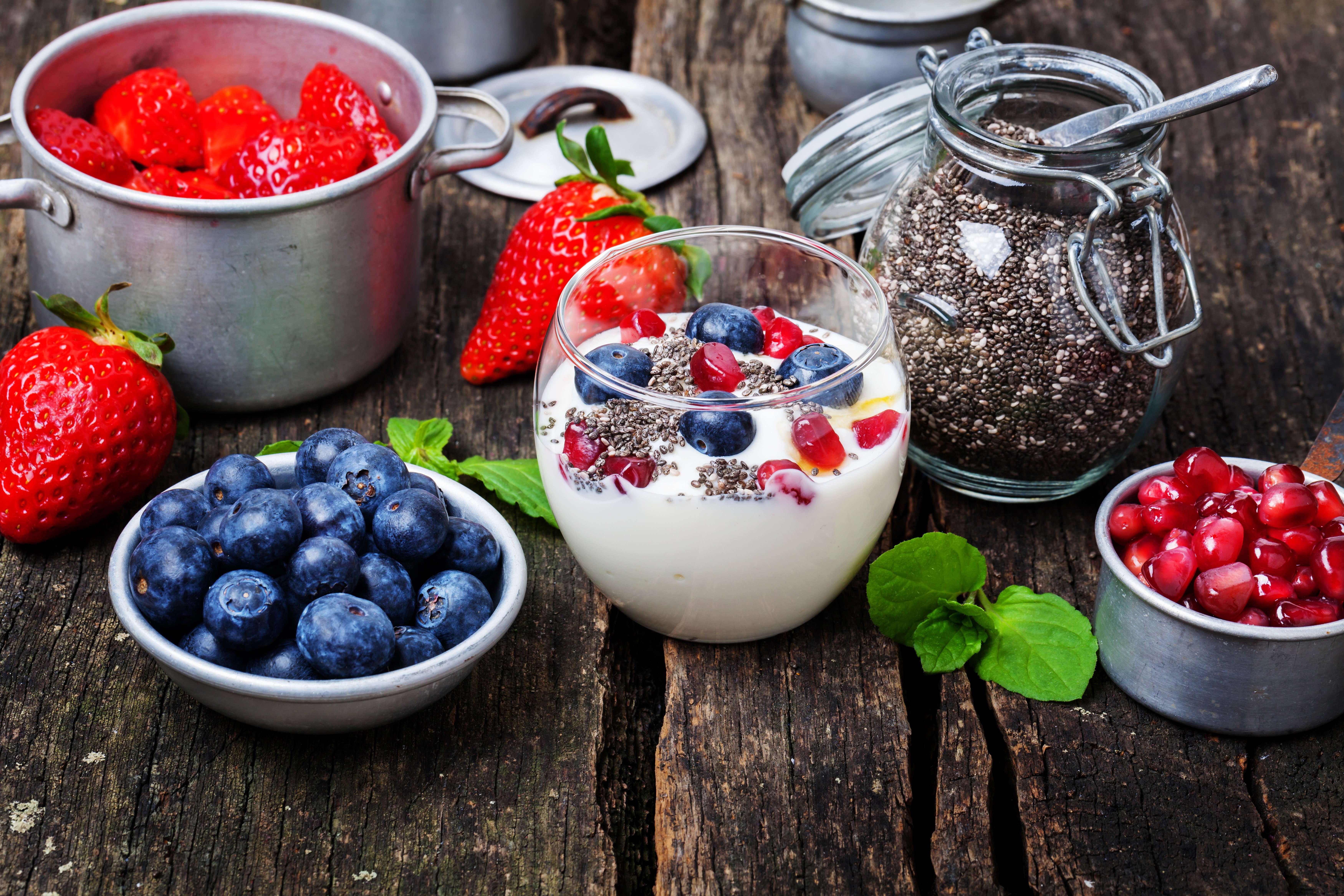 Yogurt with Strawberries, Blueberries, and Pomegranate HD Wallpaper