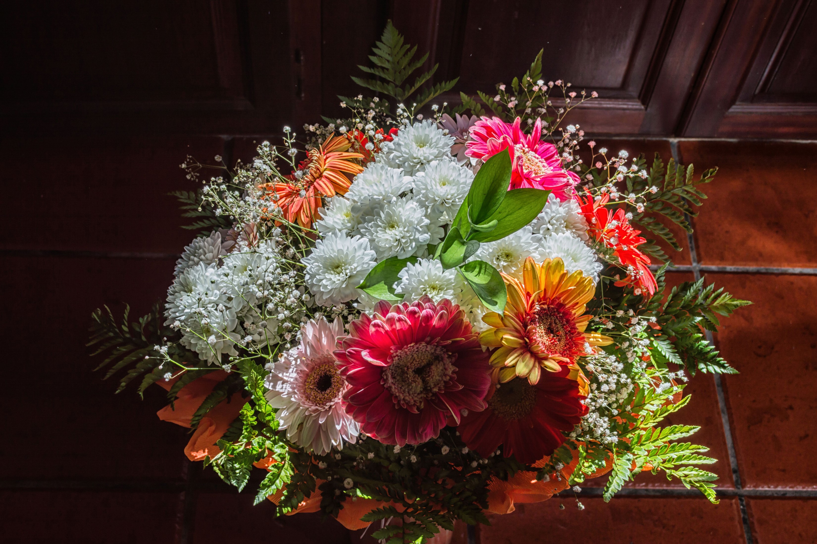 Bouquet of Chrysanthemums and Gerbera Daisies HD Wallpaper