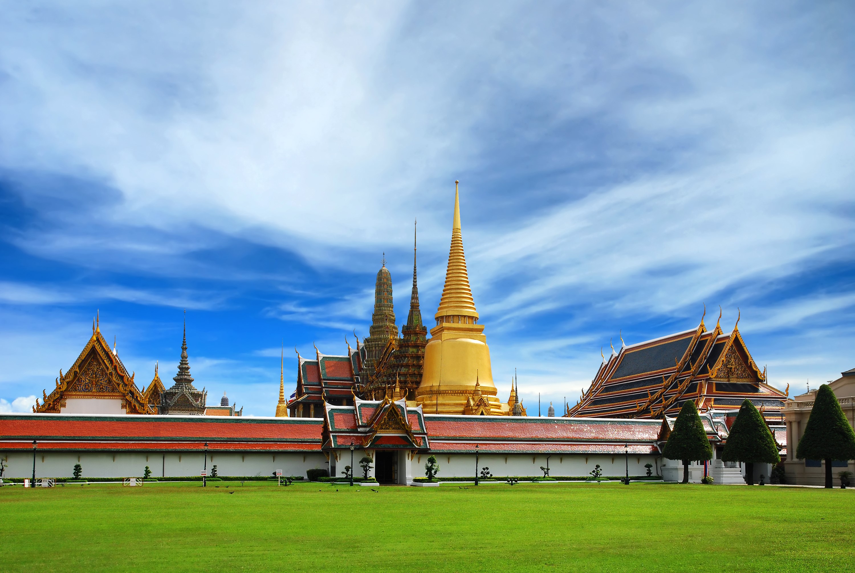 Grand Palace and Wat Phra Kaew, Bangkok, Thailand HD Wallpaper