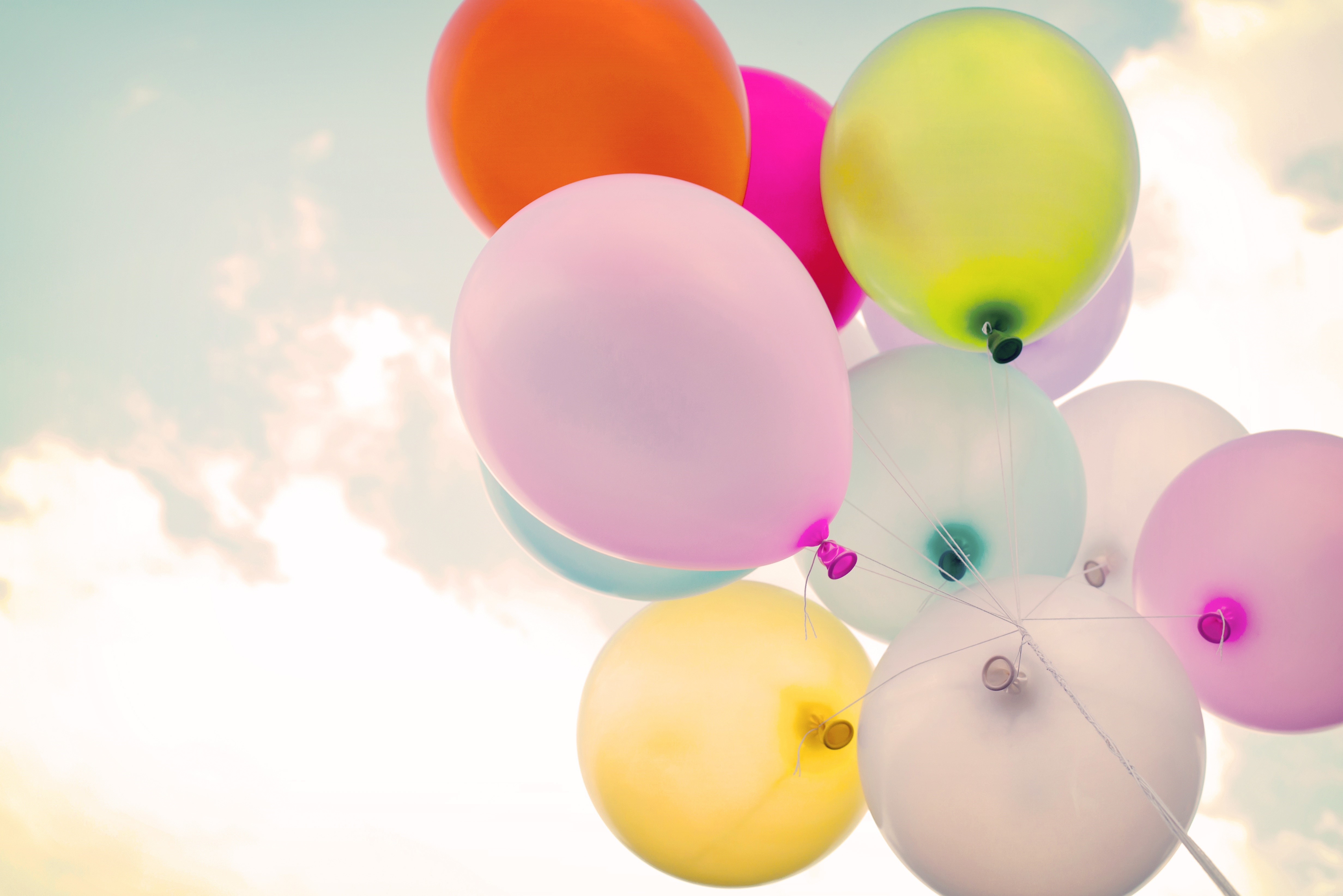 Colorful balloons floating in the sky HD Wallpaper