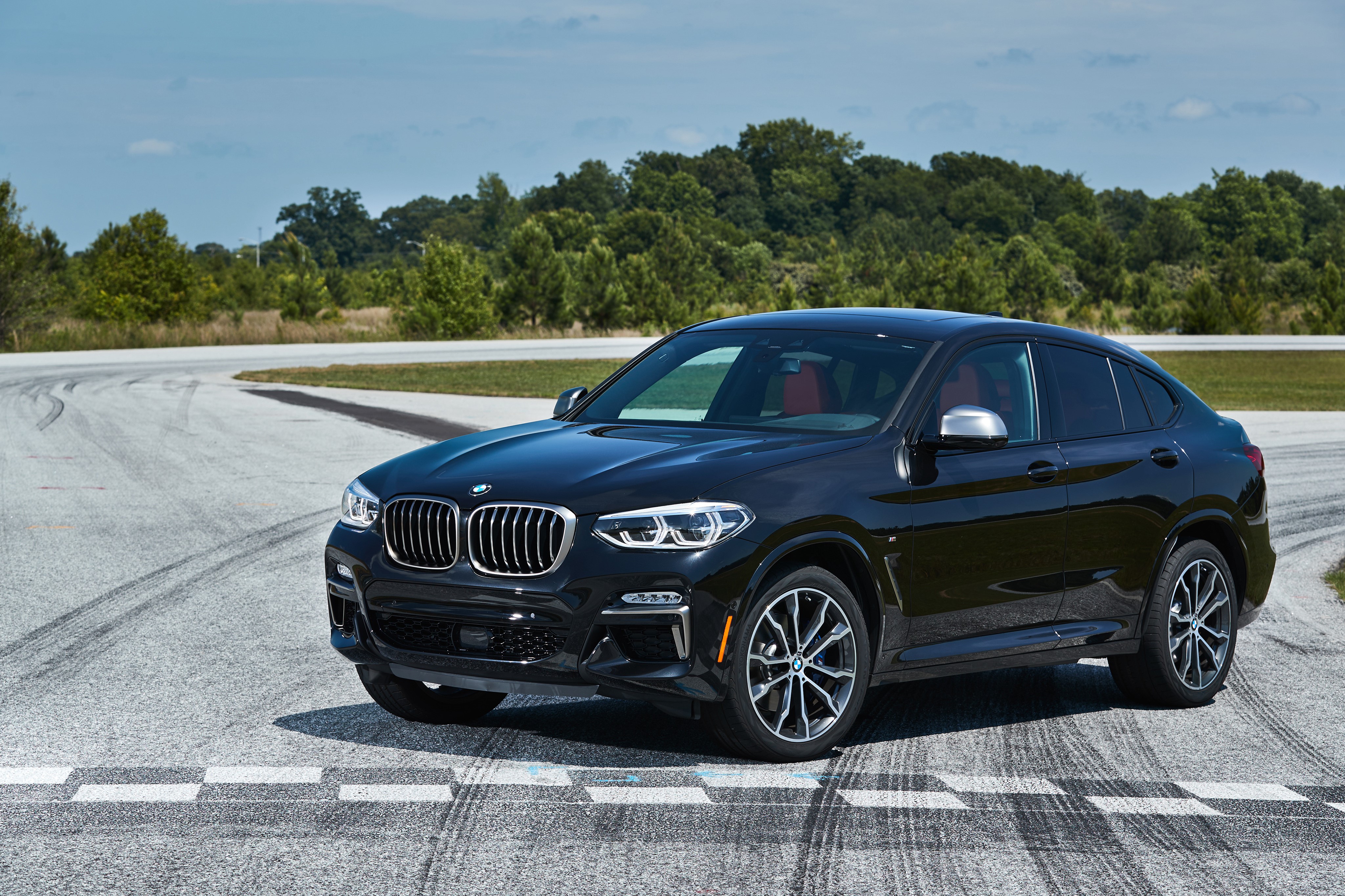 2019 BMW X4 M40i HD Wallpaper