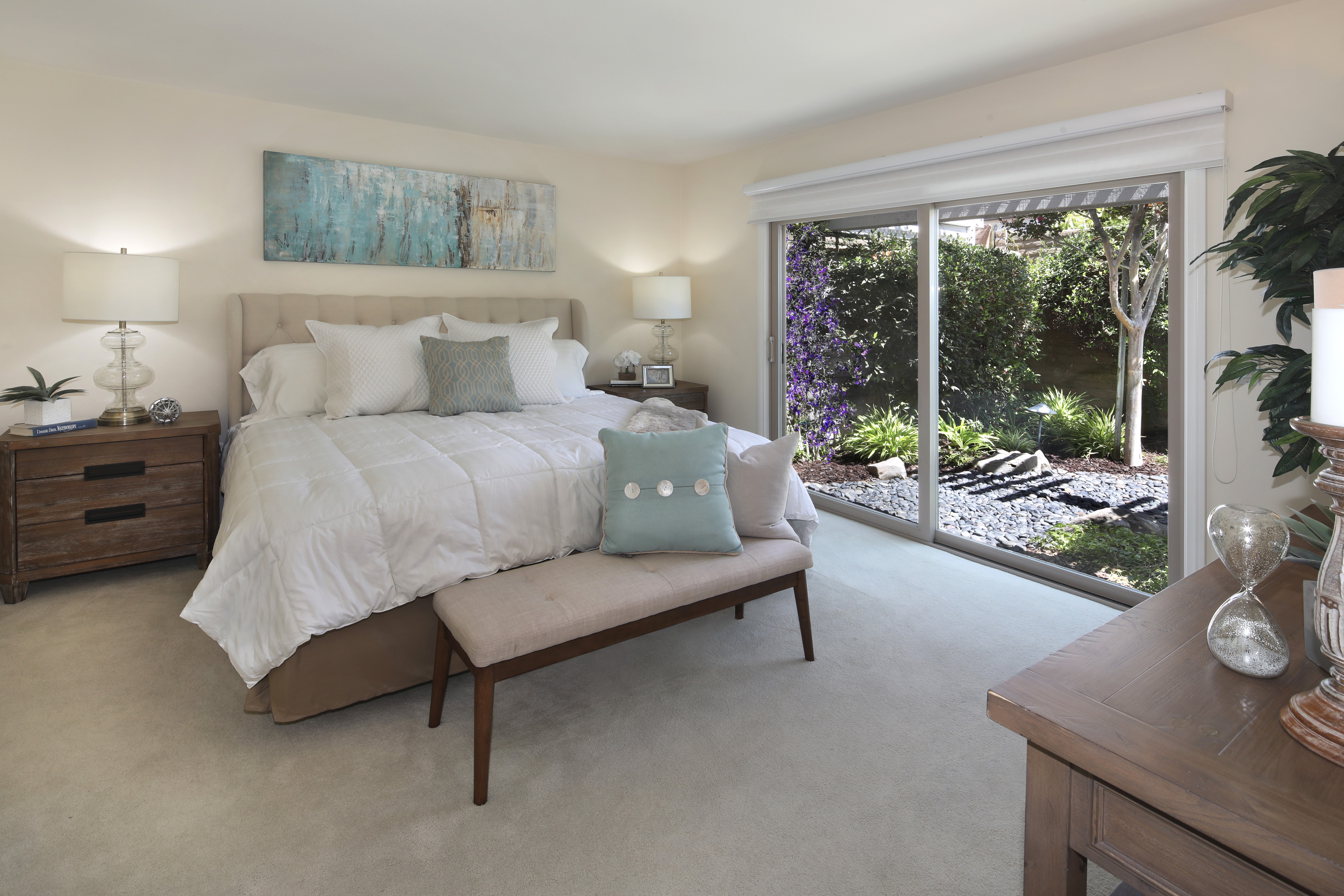 Bedroom with sliding glass door to garden HD Wallpaper