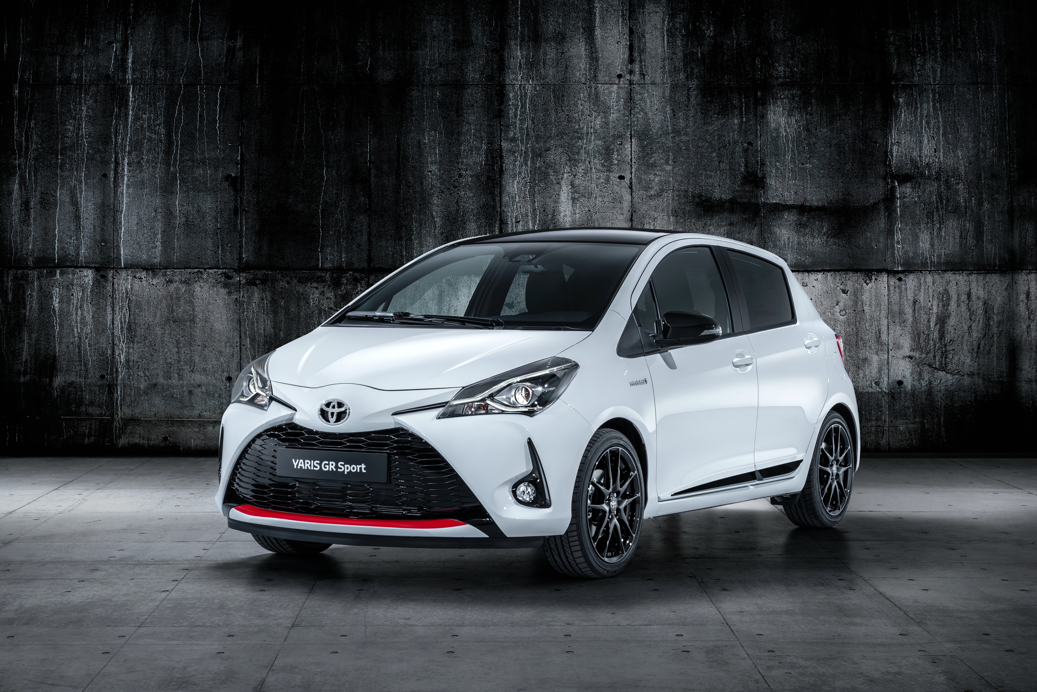 White 2018 Toyota Yaris GR Sport HD Wallpaper