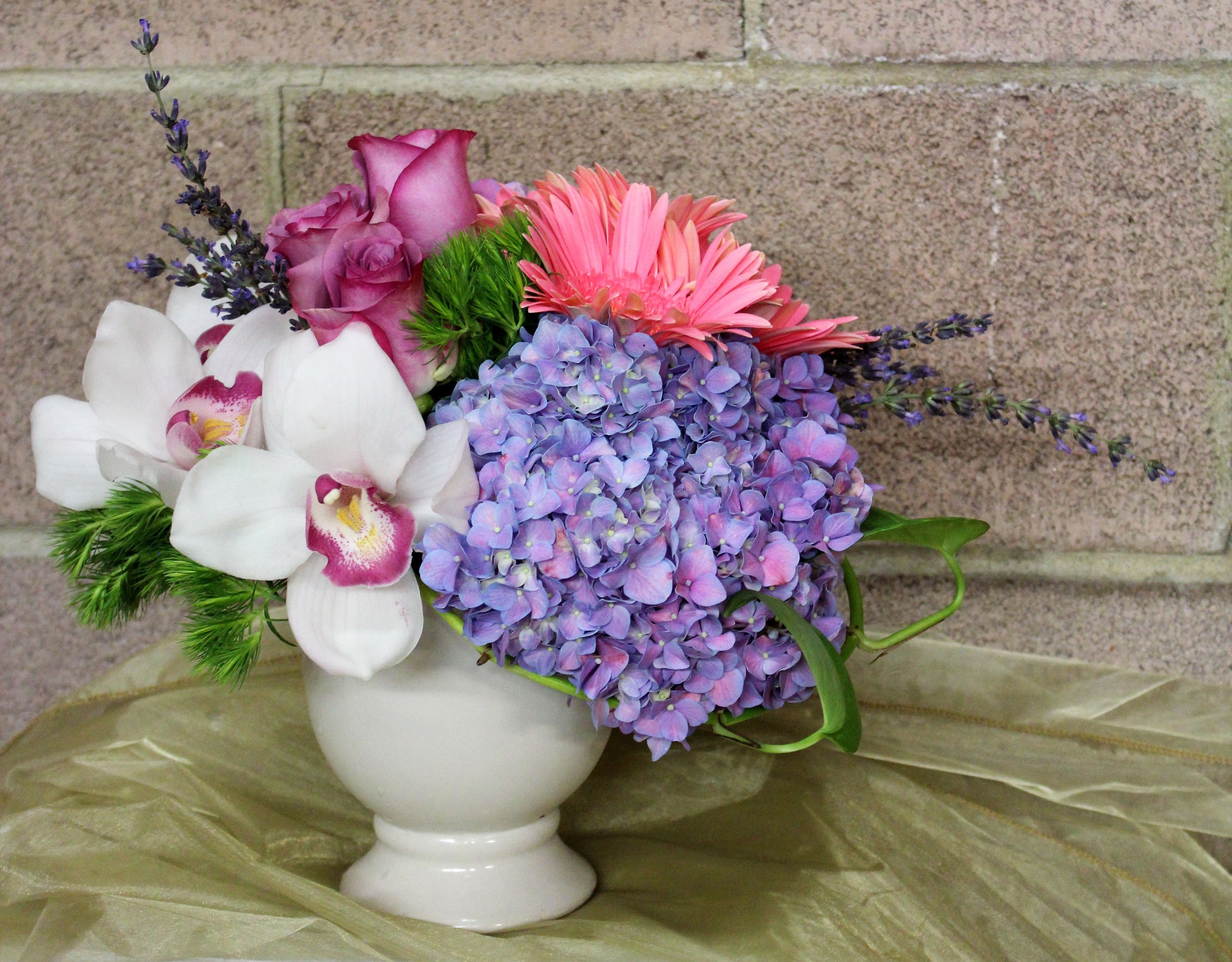 Orchid, Hydrangea, Roses, and Lavender floral arrangement HD Wallpaper