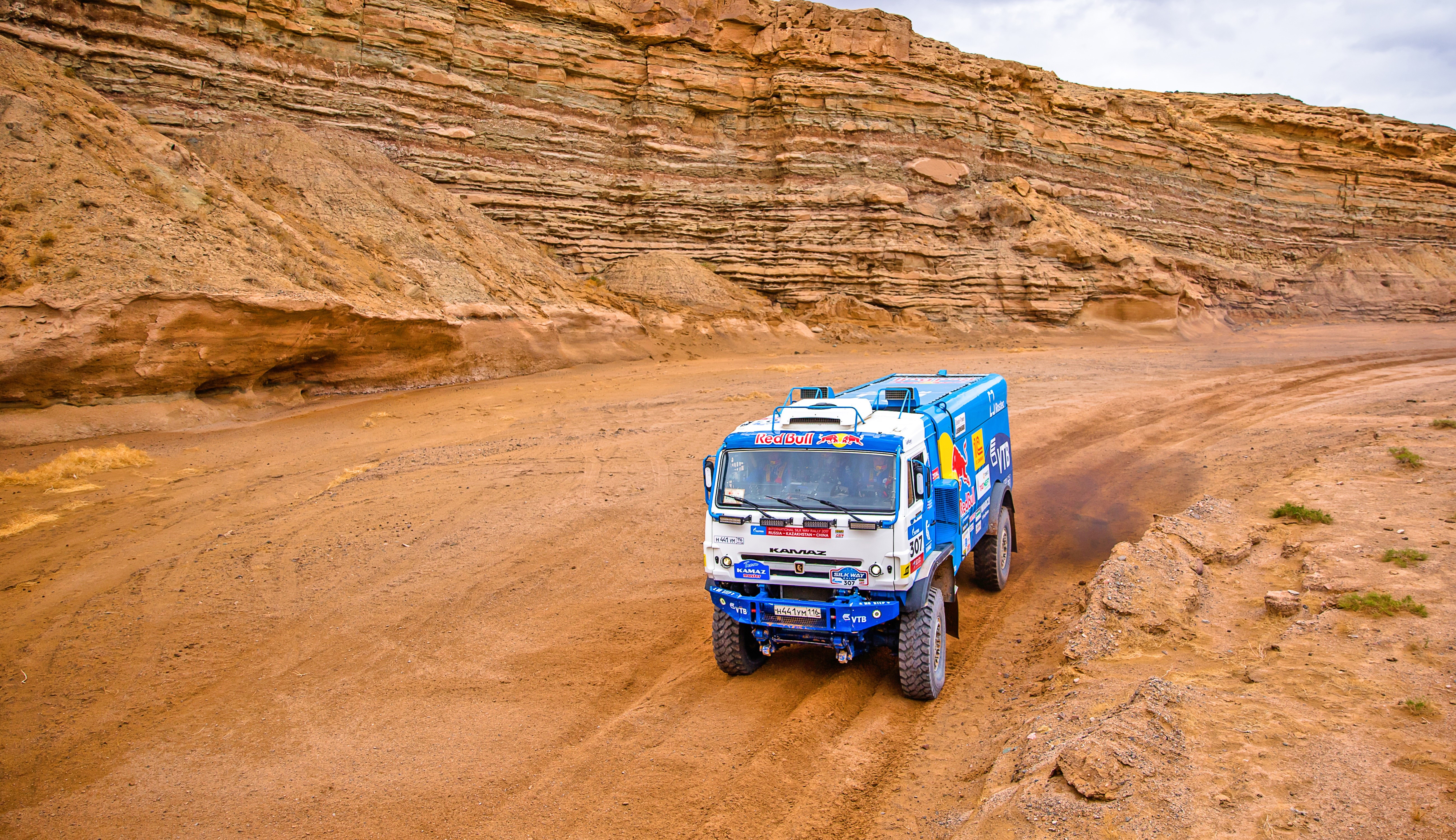 KAMAZ Truck 307 Silk Way Rally HD Wallpaper