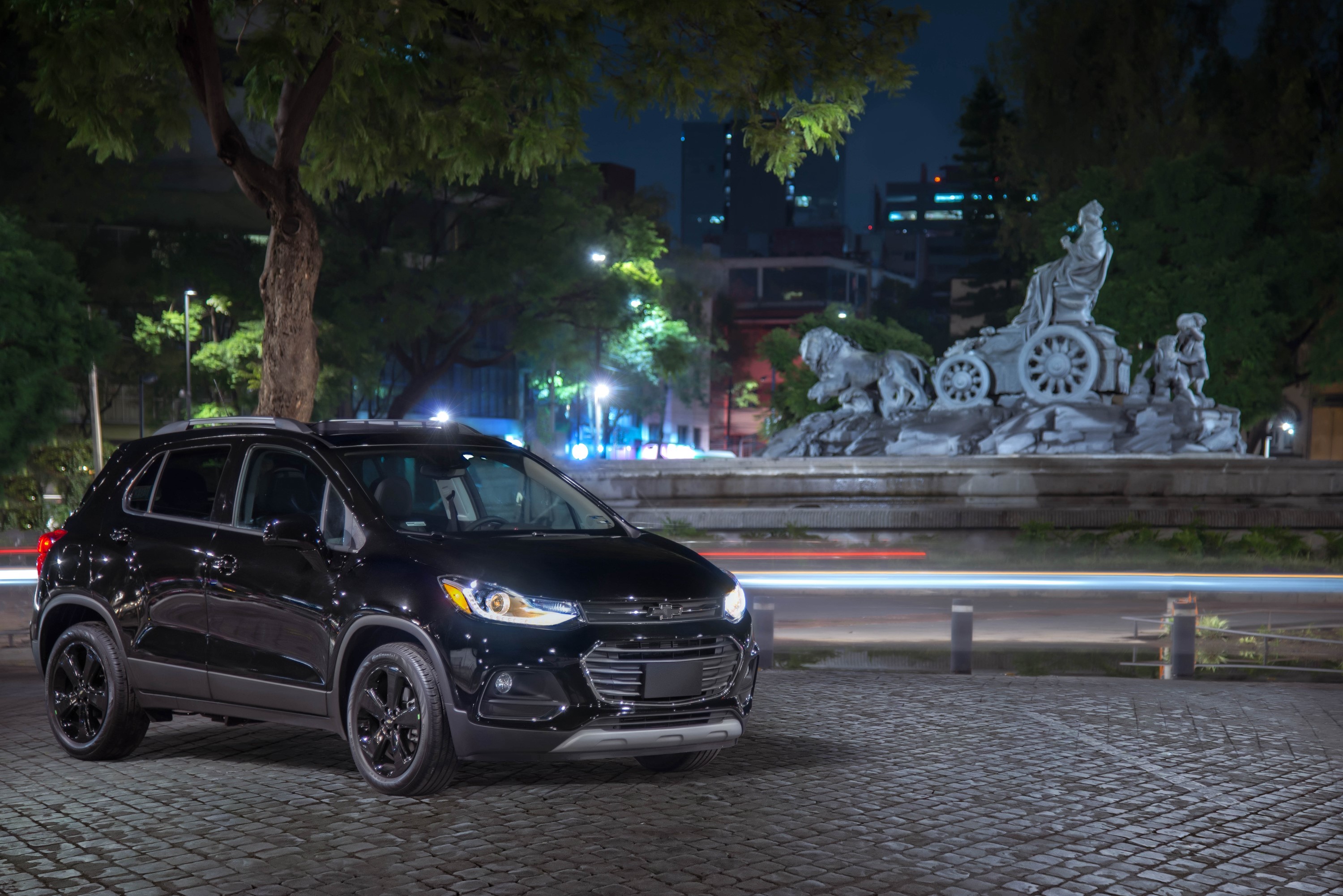 Black 2018 Chevrolet Trax Premier Midnight MX-spec HD Wallpaper