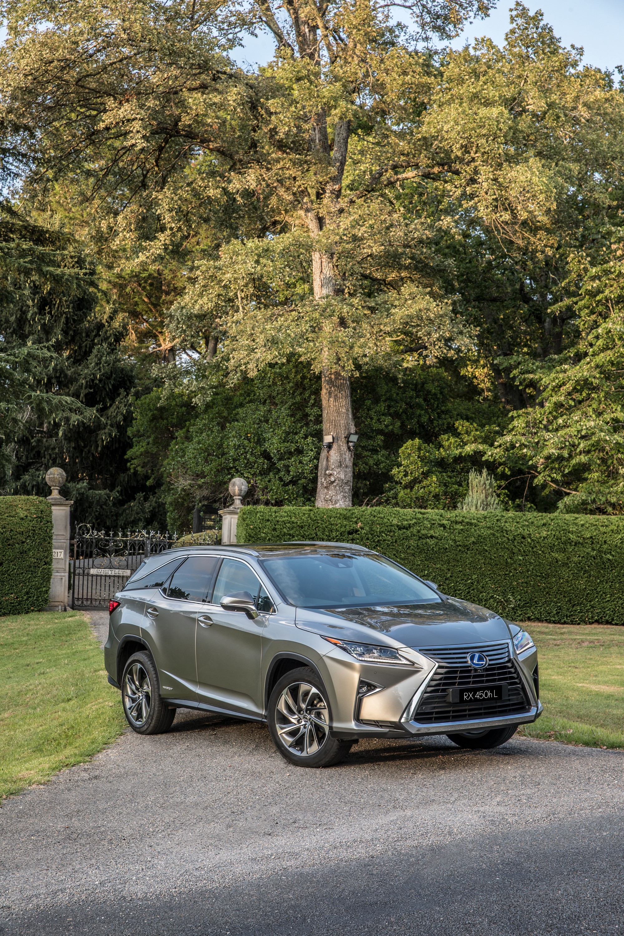 2018 Lexus RX 450hL SUV HD Phone Wallpaper