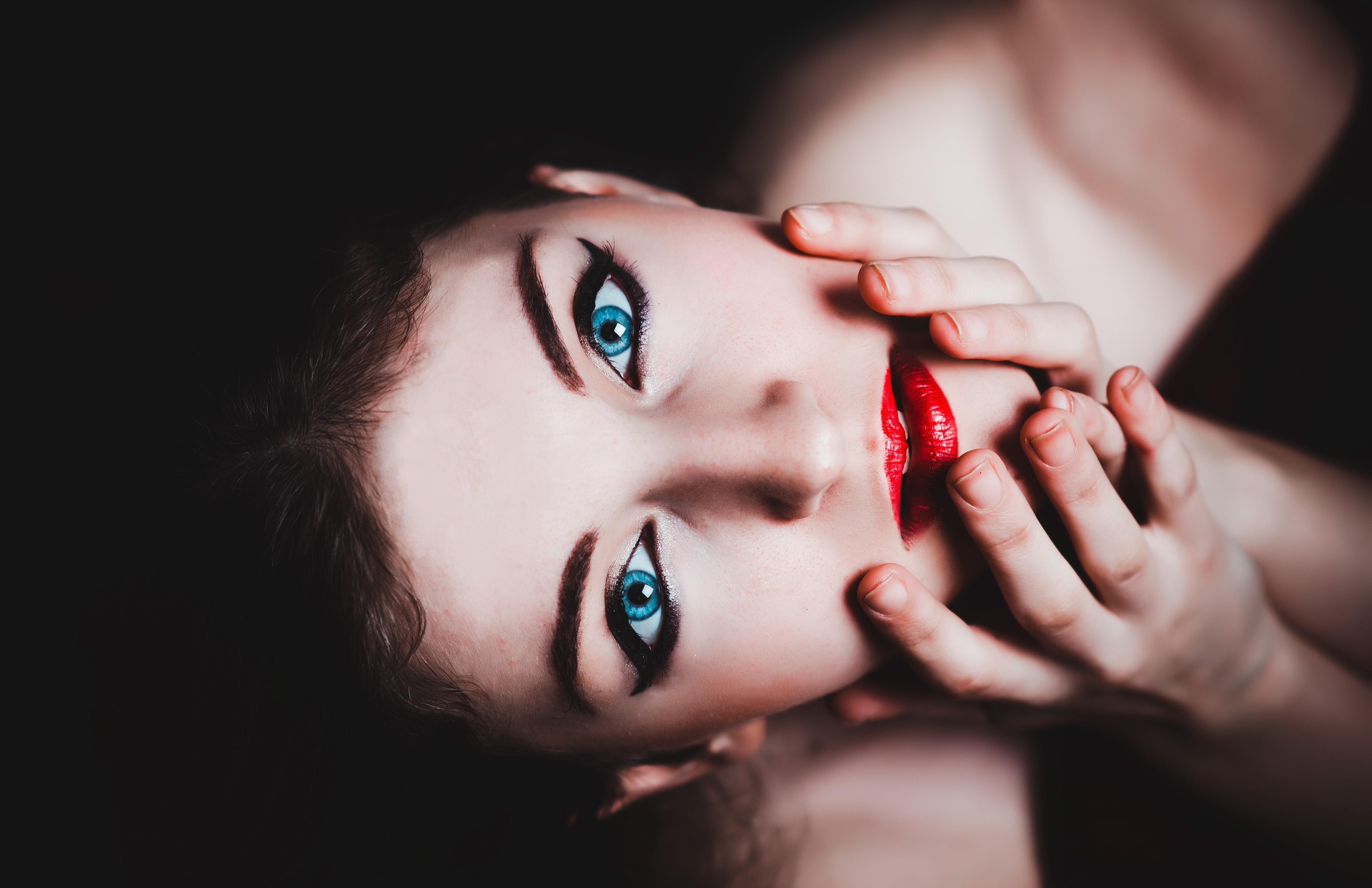 Woman with blue eyes and red lips HD Wallpaper
