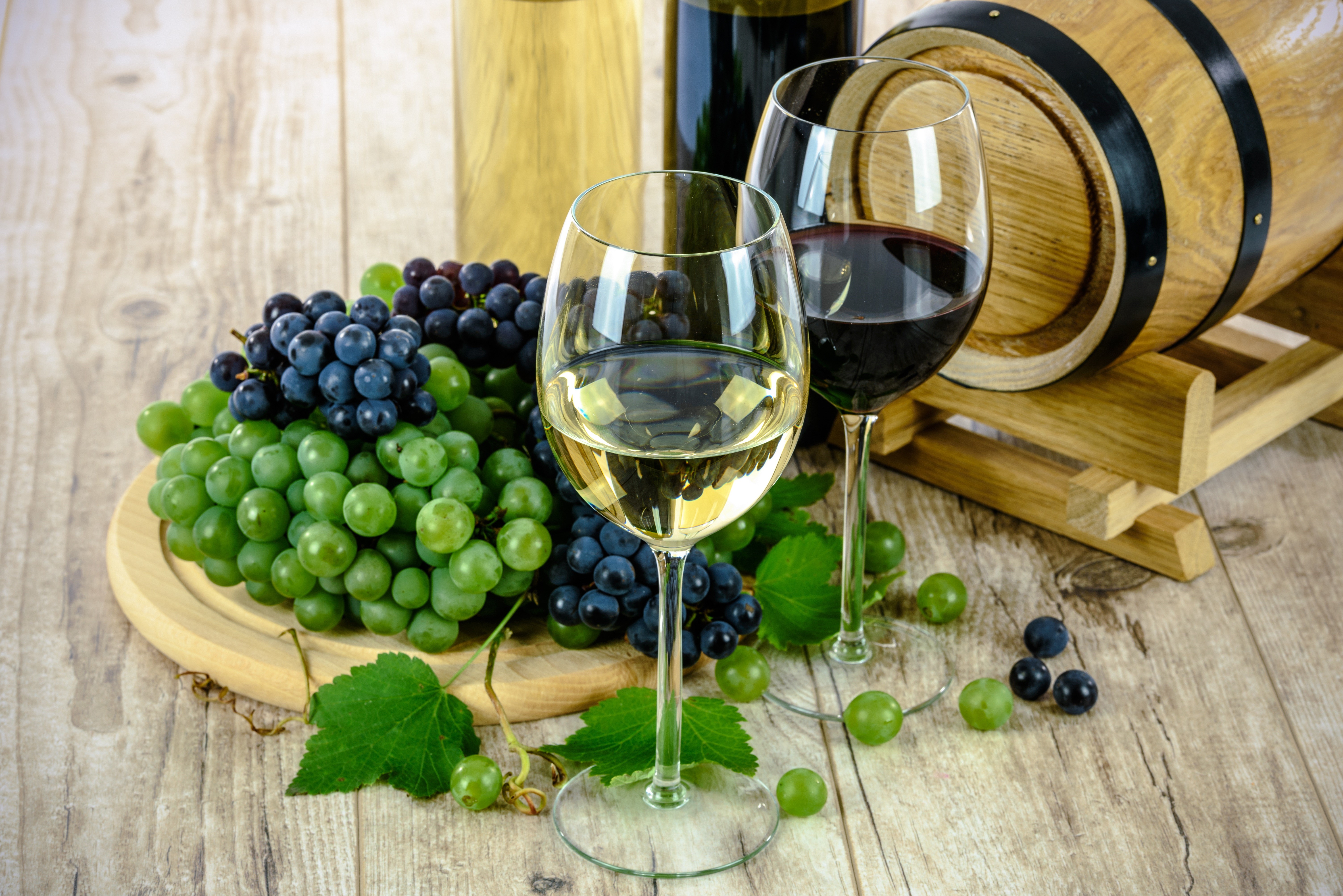 Wine, Grapes, and Barrel HD Wallpaper