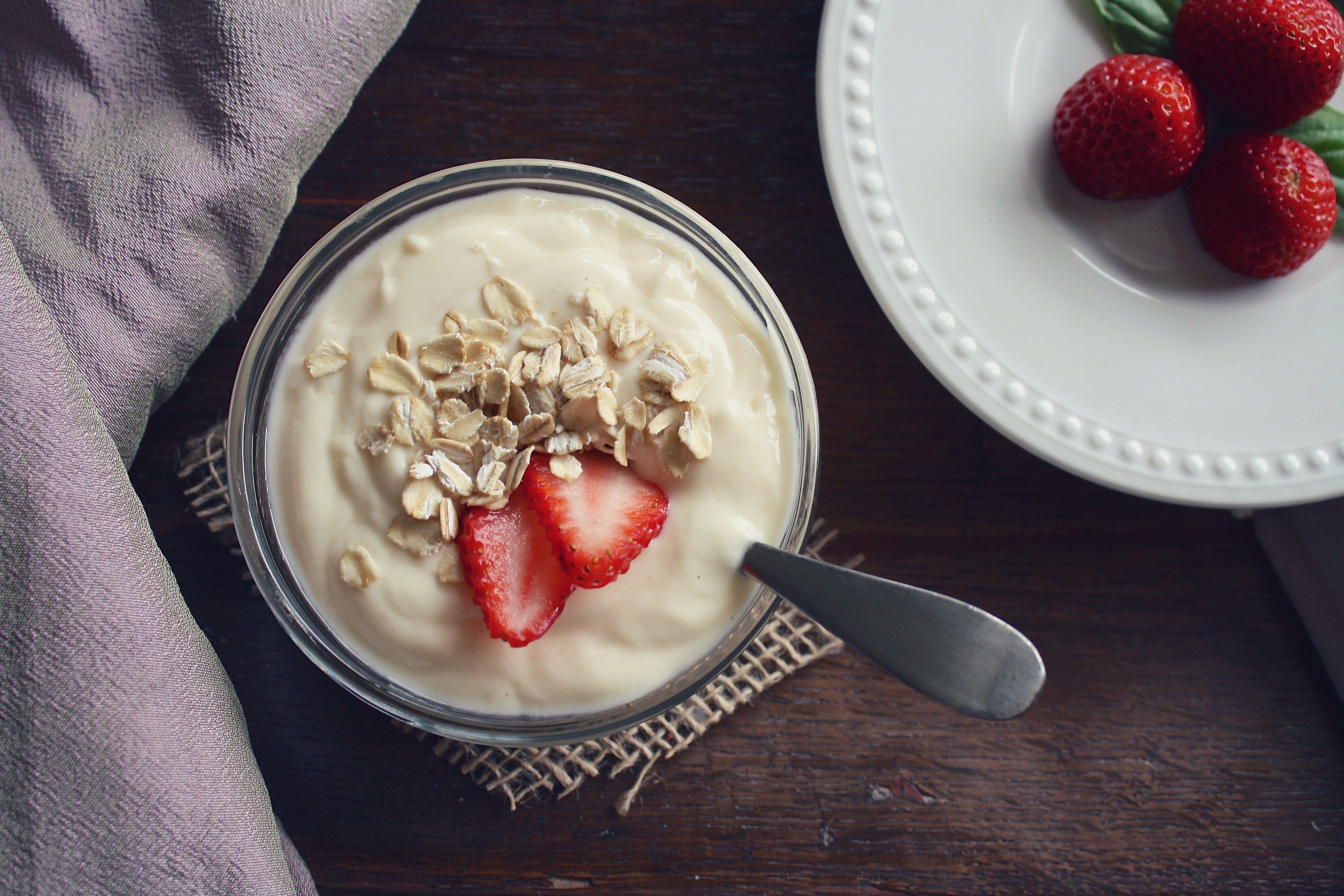Yogurt with Muesli and Strawberry HD Wallpaper