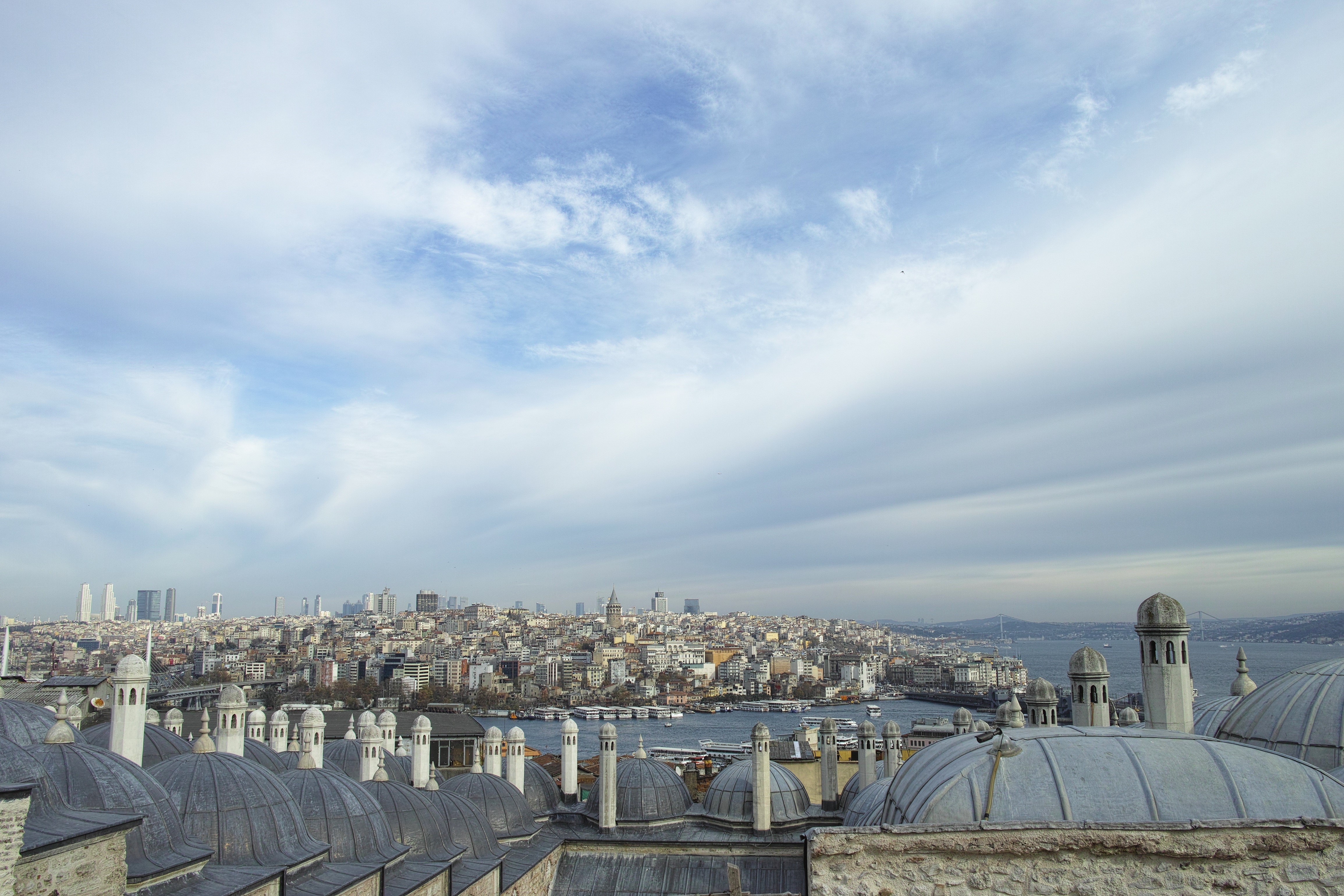 Istanbul, Turkey cityscape with domes and sky HD Wallpaper