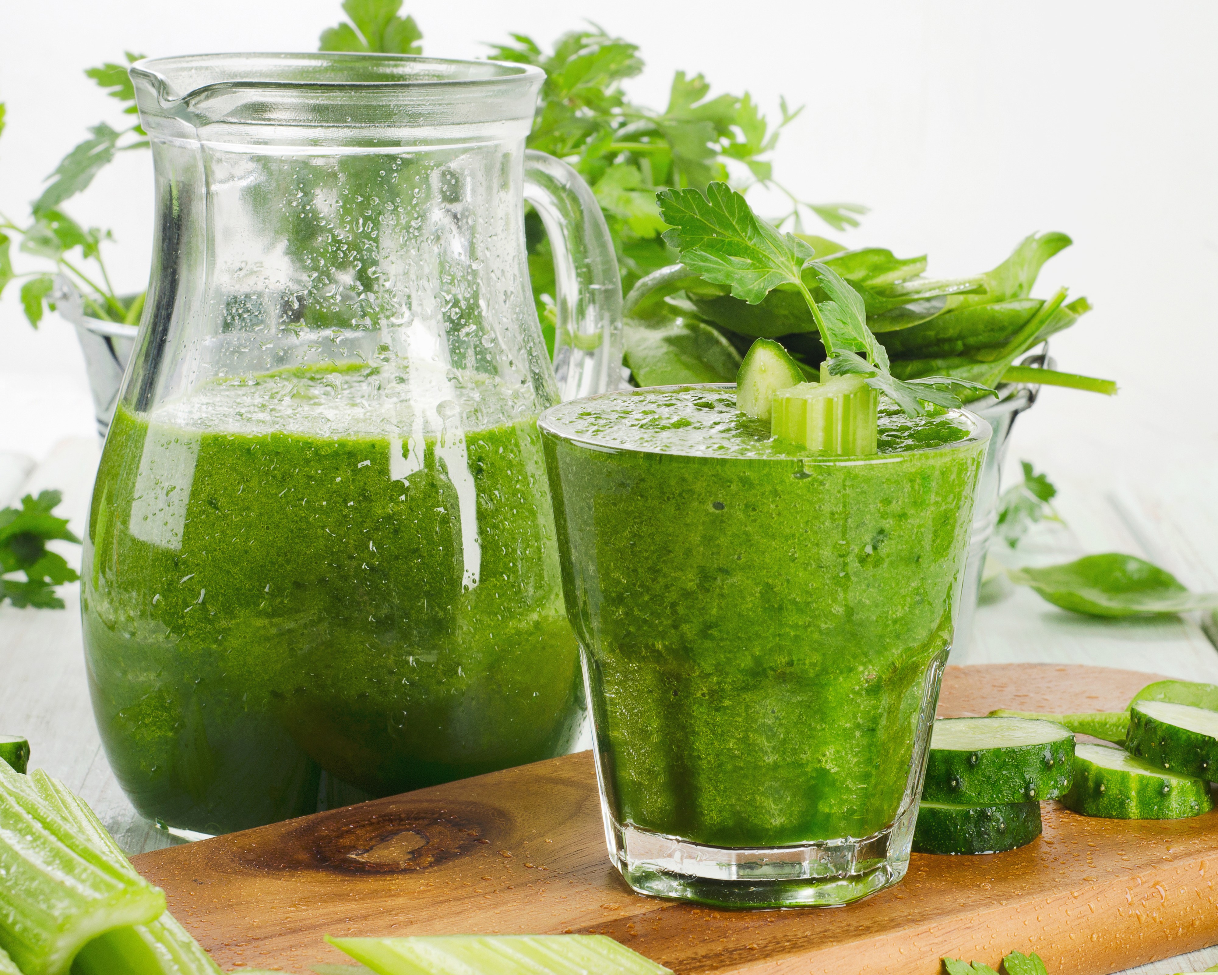 Green smoothie in a jug and glass with vegetables HD Wallpaper