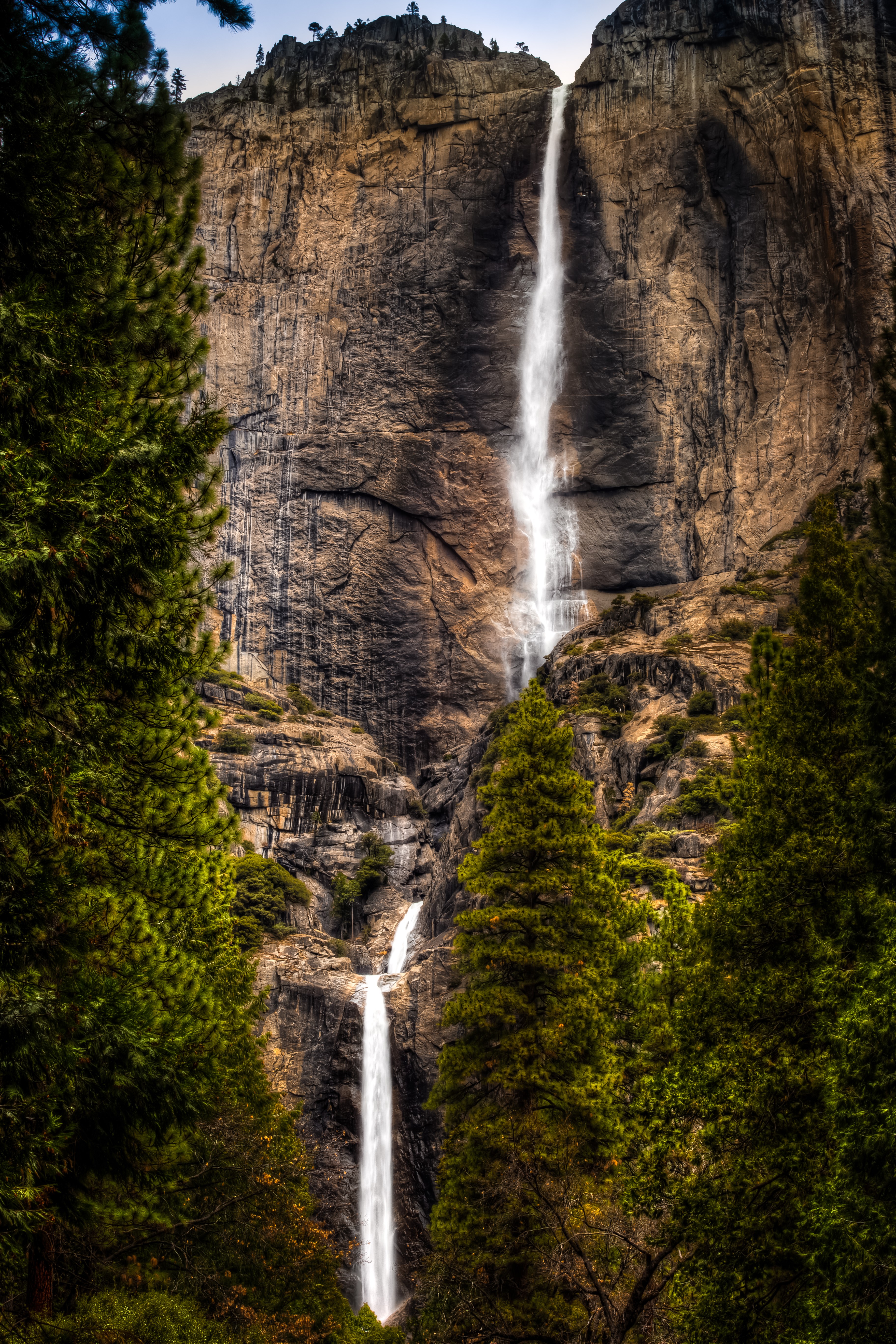 Yosemite National Park Waterfall HD Phone Wallpaper