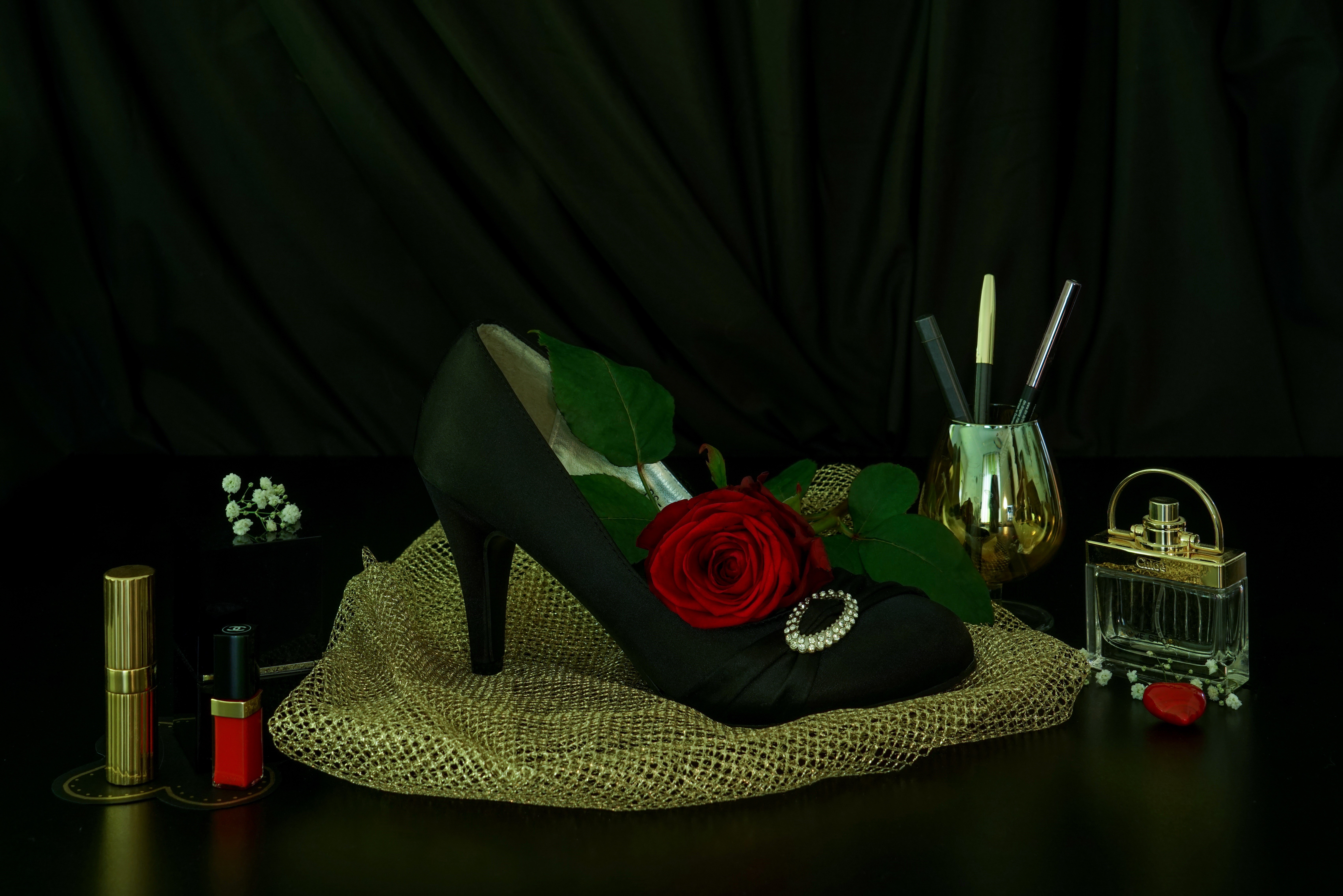 Black stiletto with red rose and perfume HD Wallpaper