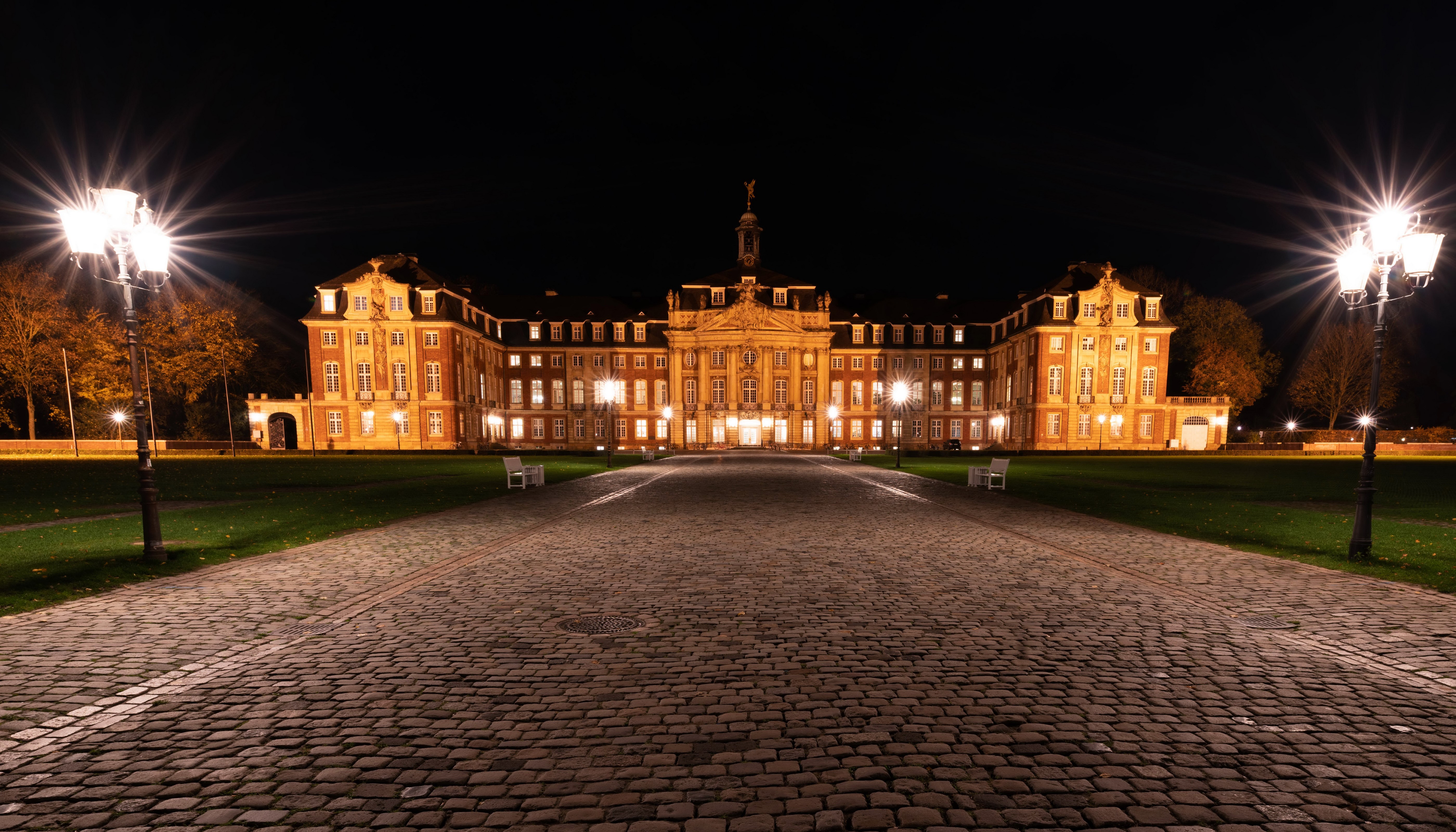 Muenster Castle at Night, Germany HD Wallpaper