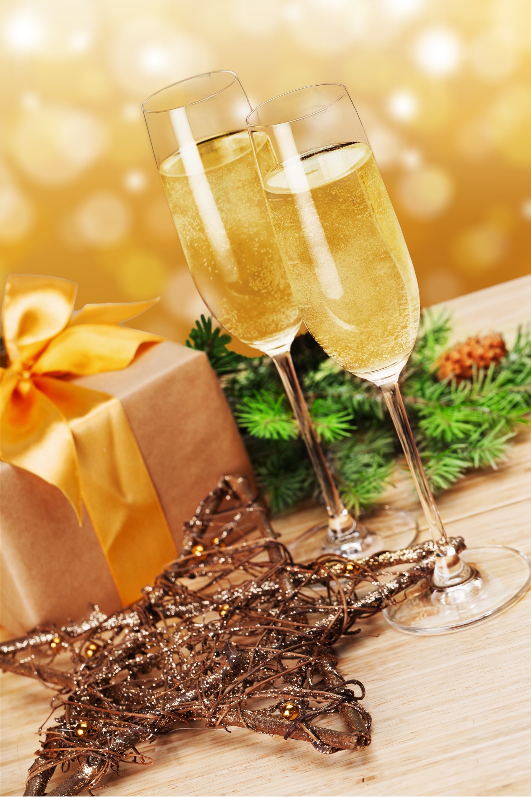 Champagne glasses with Christmas decorations HD Phone Wallpaper