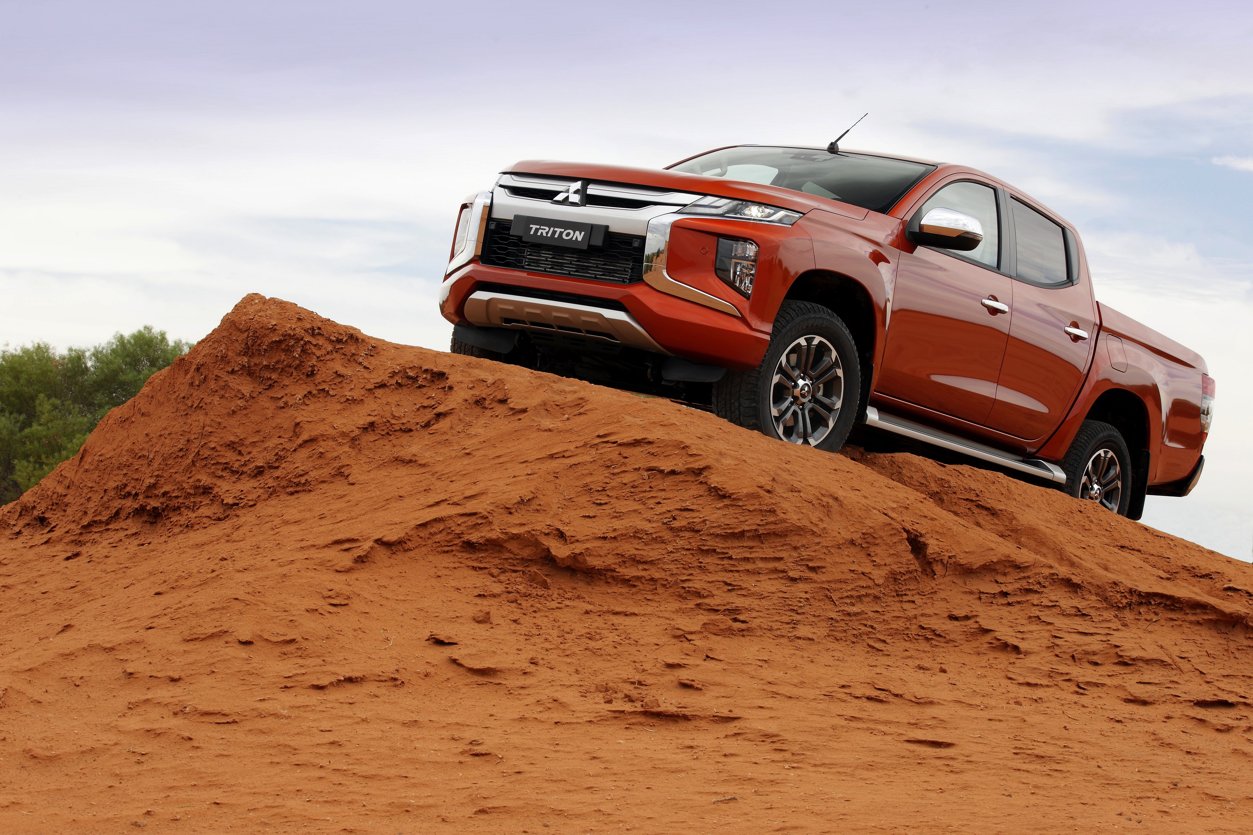 Mitsubishi Triton Pickup Truck on Sand Dune HD Wallpaper