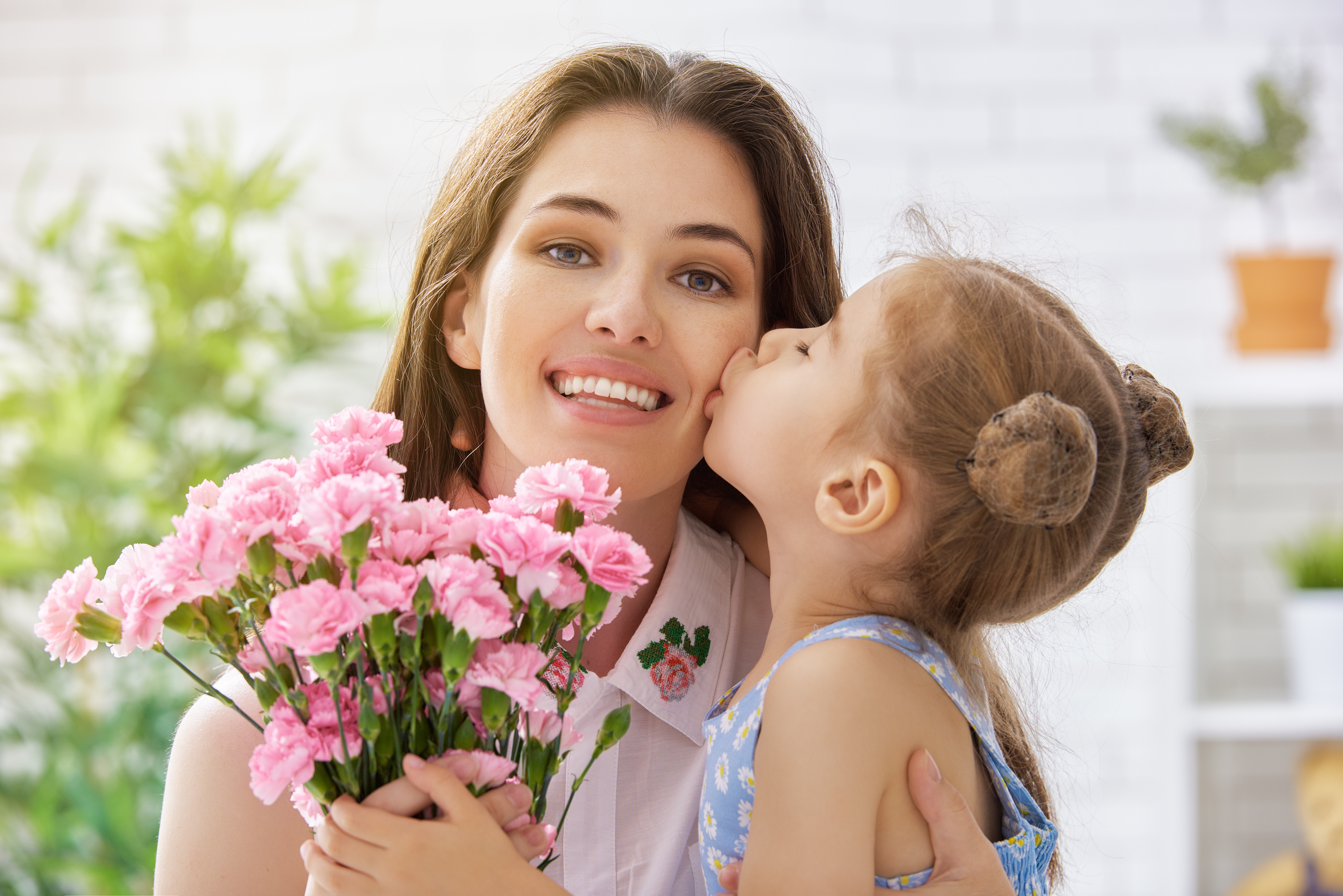 Mother and Daughter with Pink Carnations HD Wallpaper
