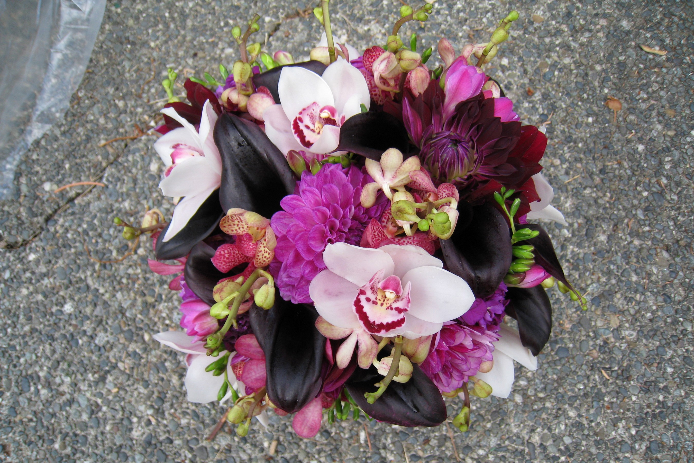 Orchid and Calla Lily Bouquet HD Wallpaper