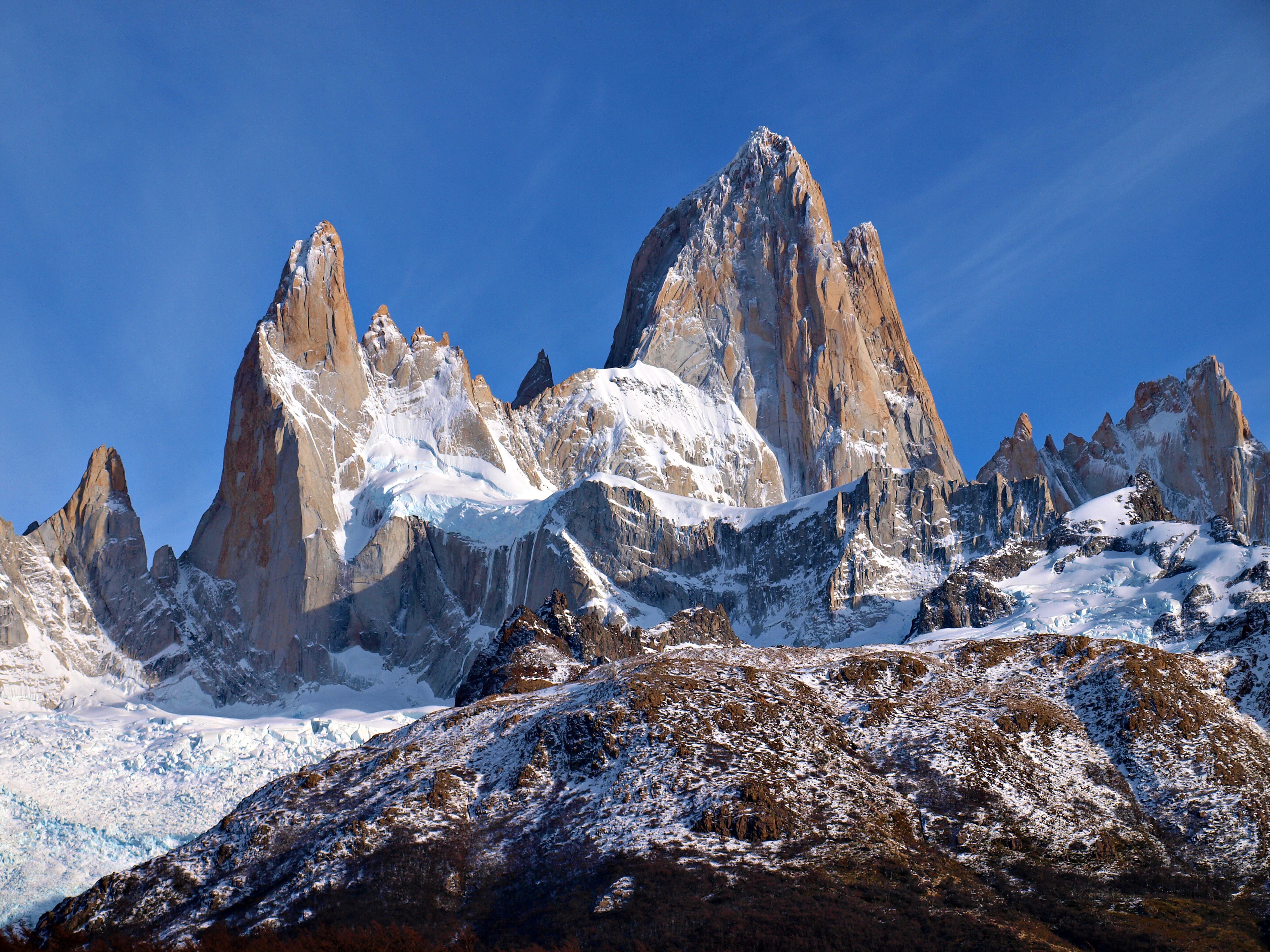 Fitz Roy mountain range in Patagonia, Argentina HD Wallpaper