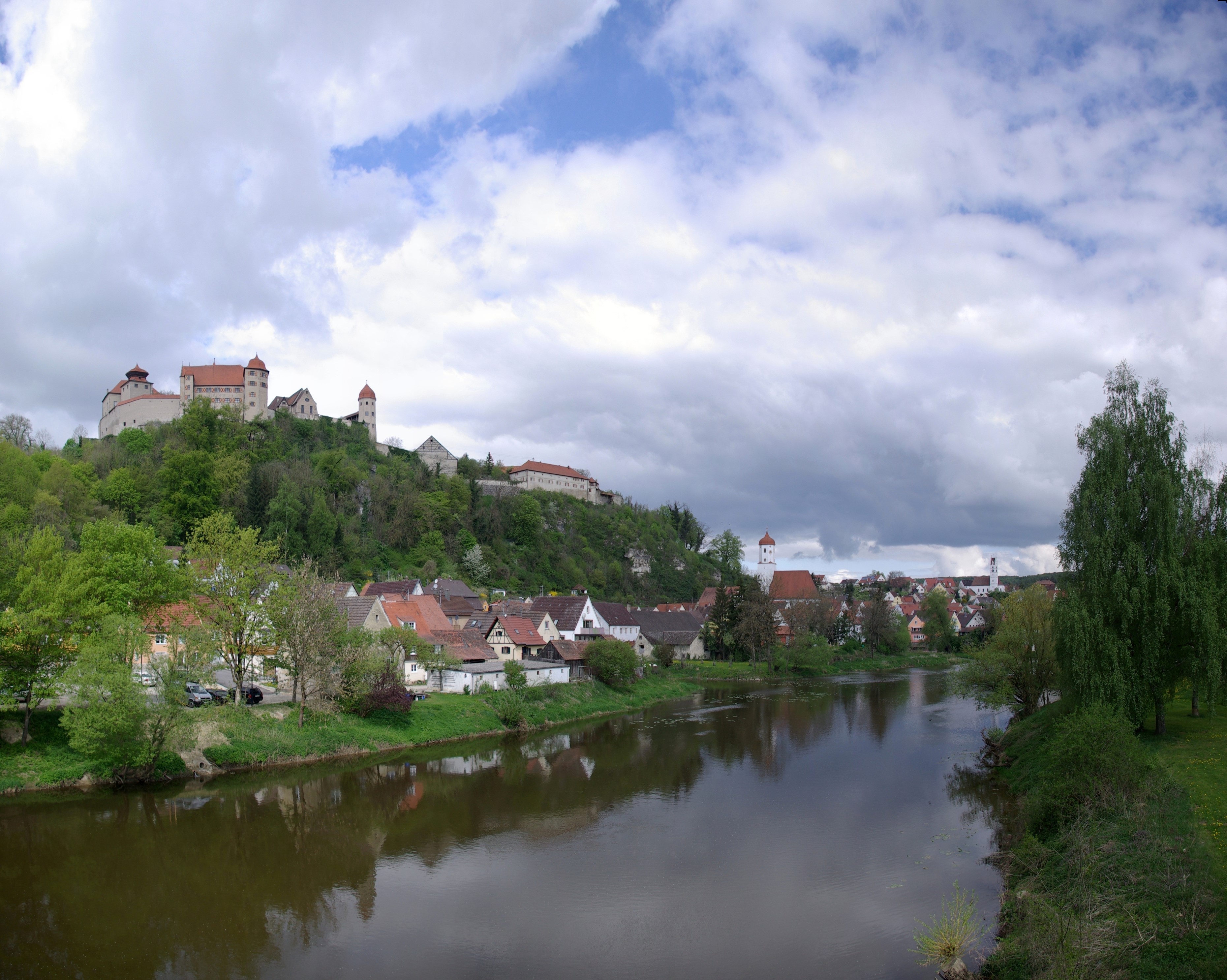 Castle and town on a hill overlooking a river in Germany HD Wallpaper