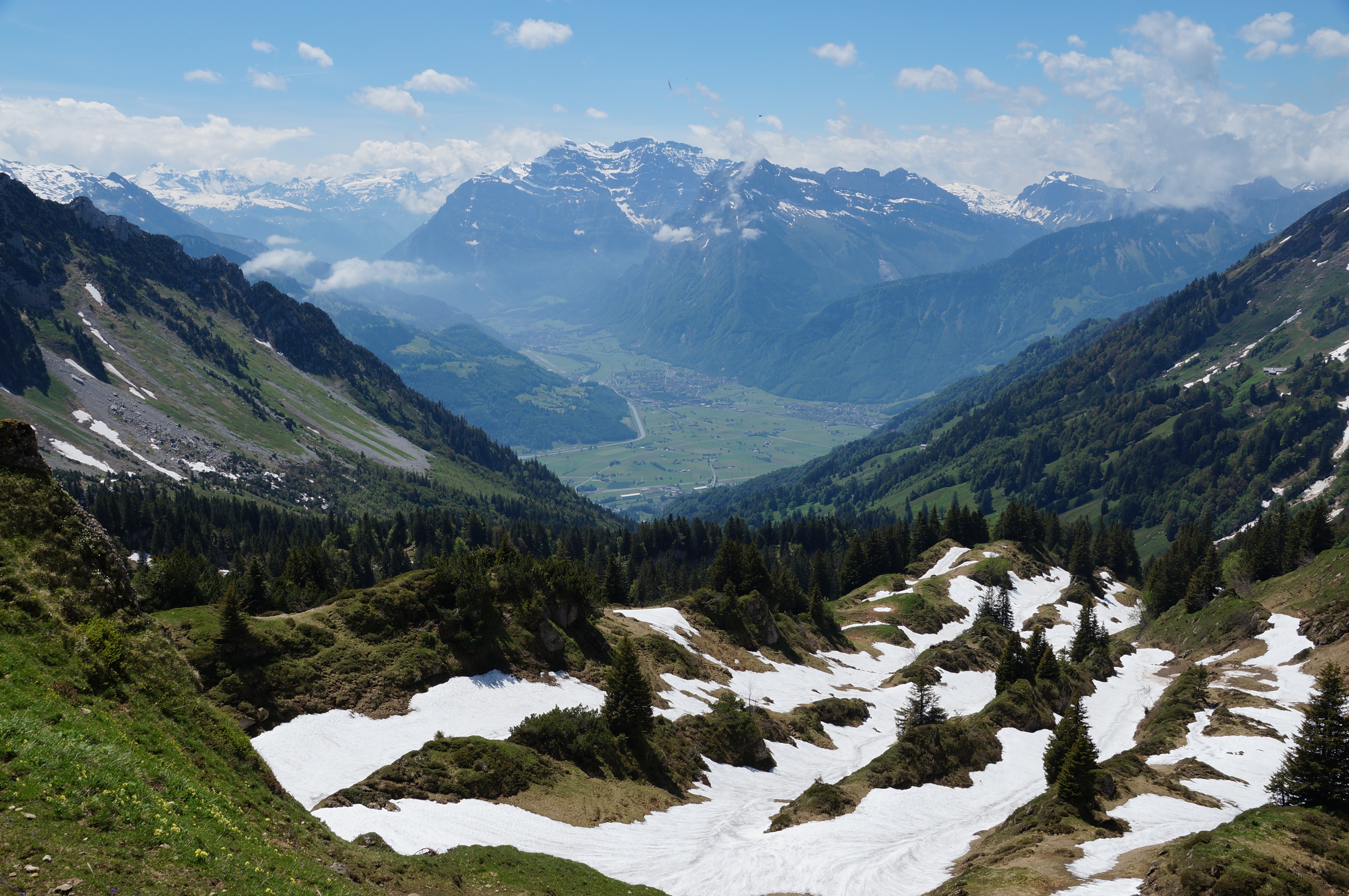 4K Glarus Mountains Scenery in Braunwald, Switzerland HD Wallpaper