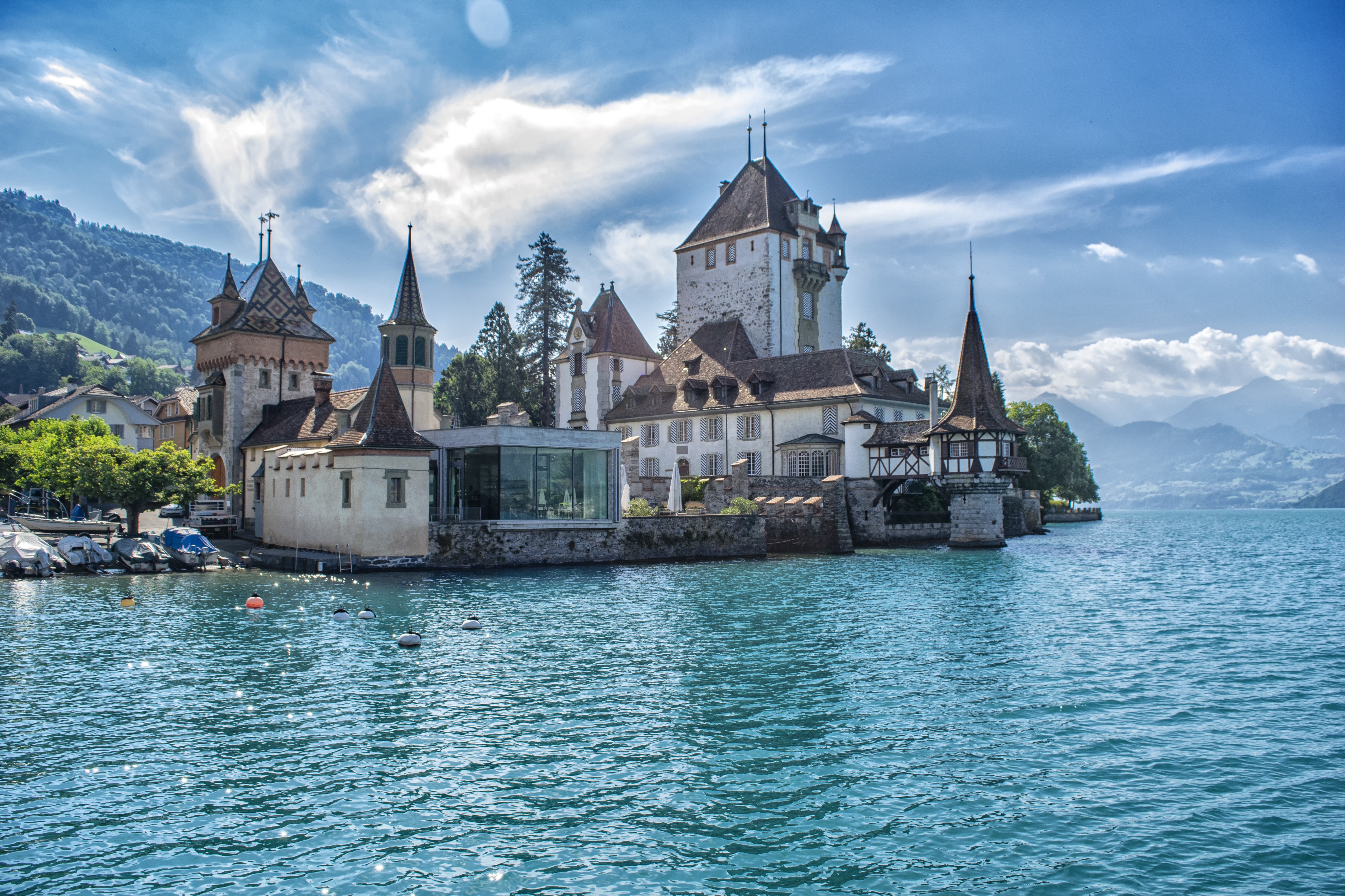 Oberhofen Castle on Lake Thun, Switzerland HD Wallpaper