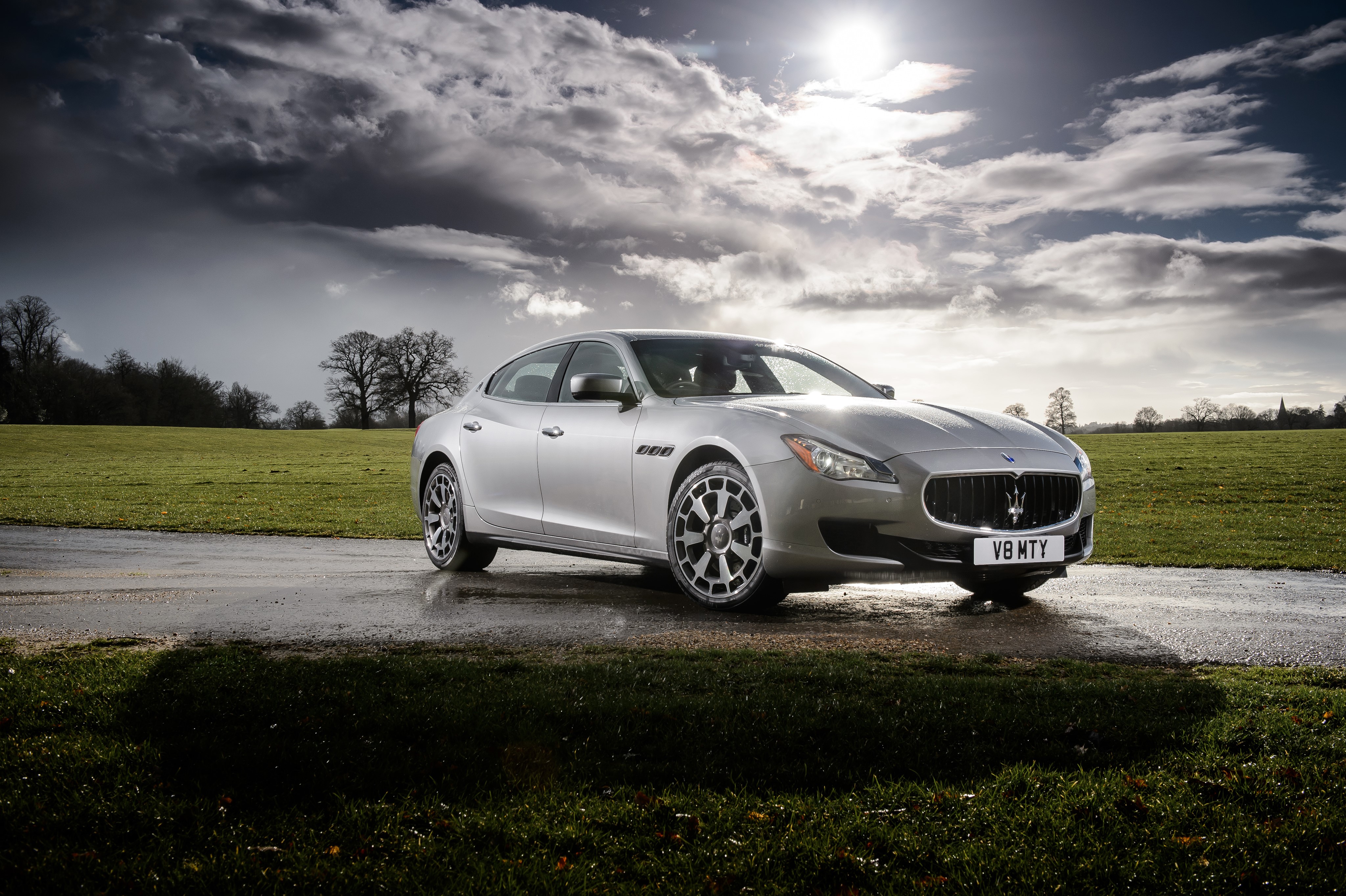 Silver Maserati Quattroporte S on a Wet Road HD Wallpaper