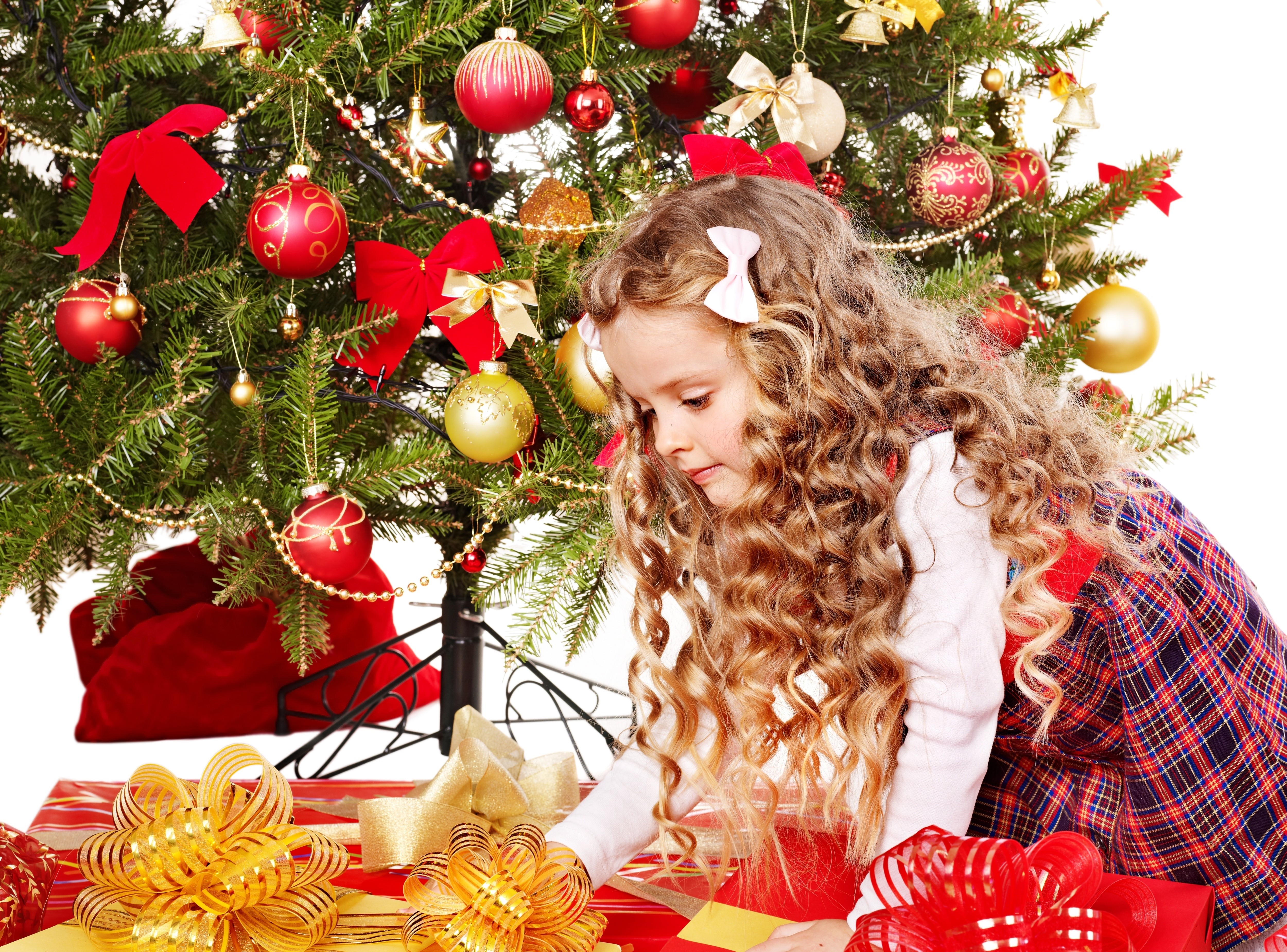 Girl with Christmas Tree and Gifts HD Wallpaper