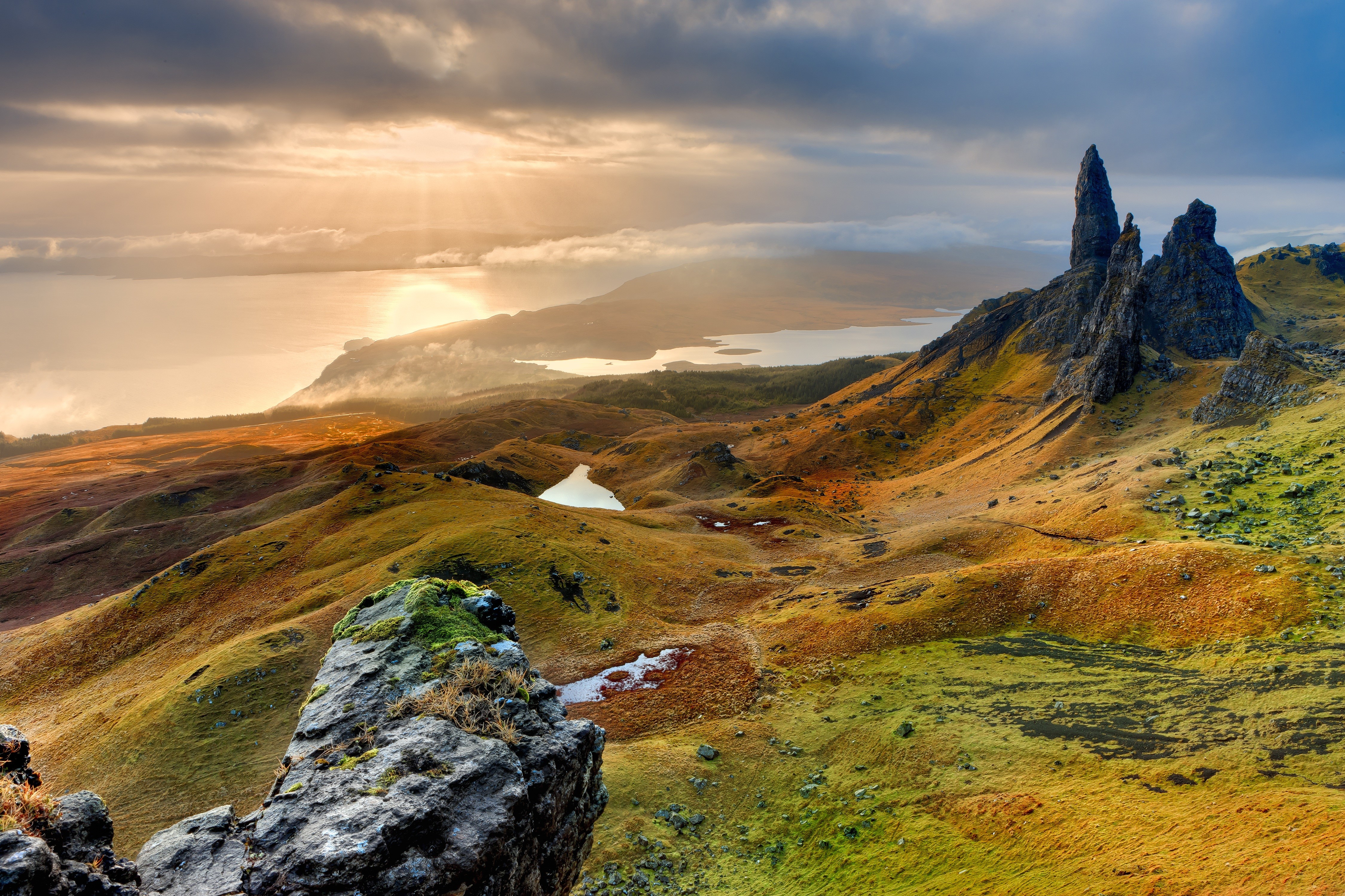 The Old Man of Storr, Scotland HD Wallpaper
