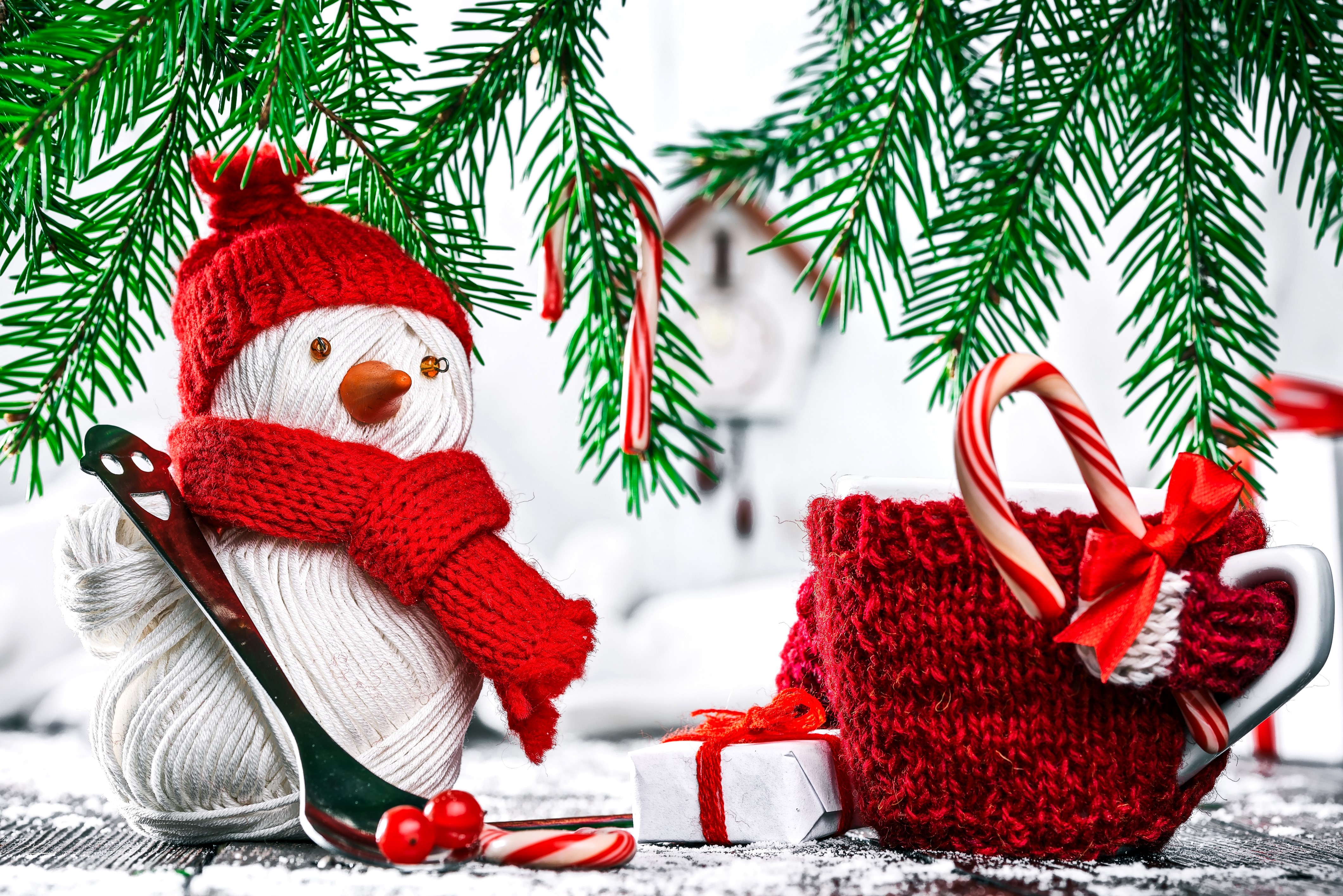 4K Christmas Snowman with Cup and Gifts HD Wallpaper