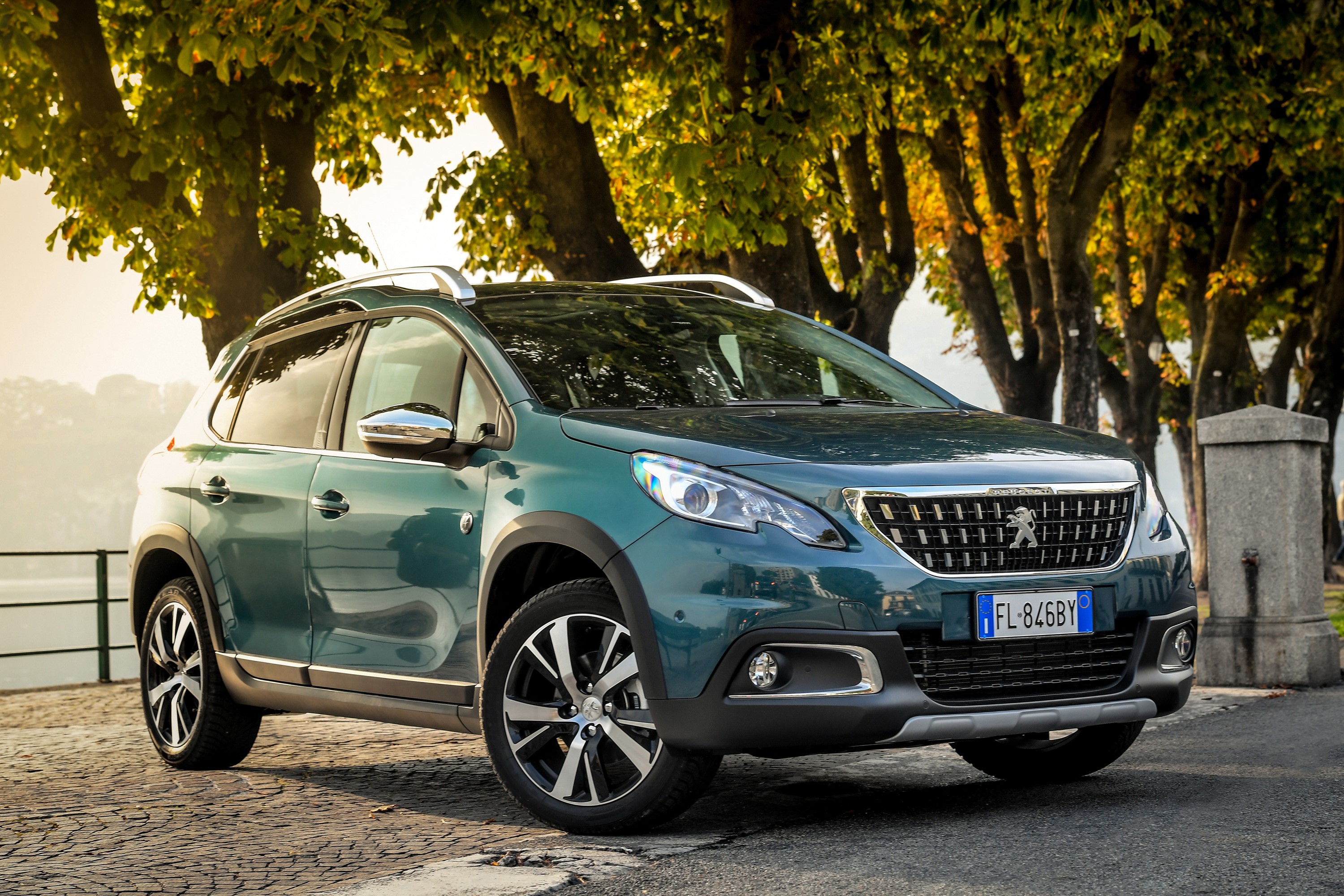 Peugeot 2008 Crossway SUV HD Wallpaper