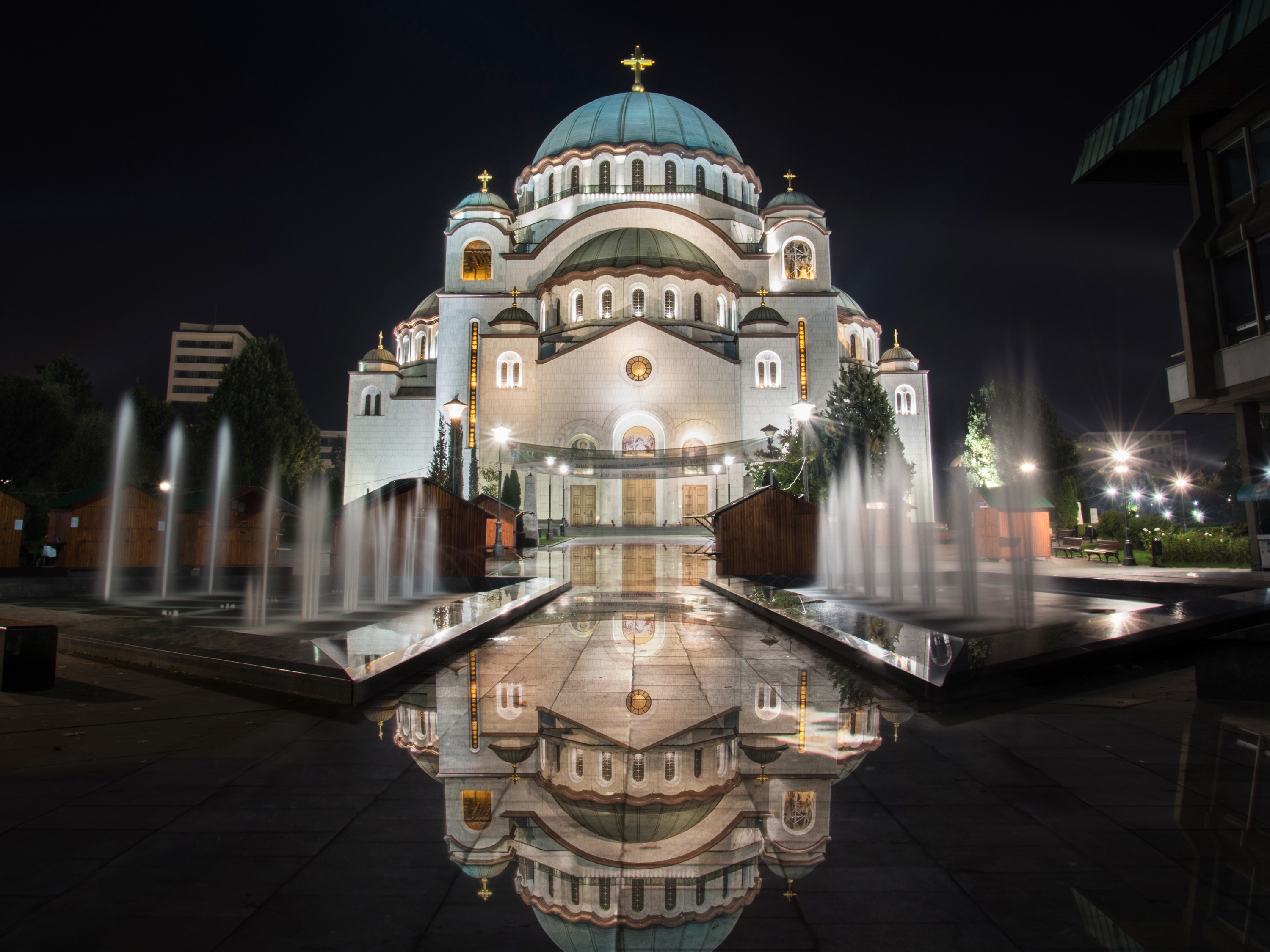 Church of Saint Sava at night with fountains and reflection HD Wallpaper