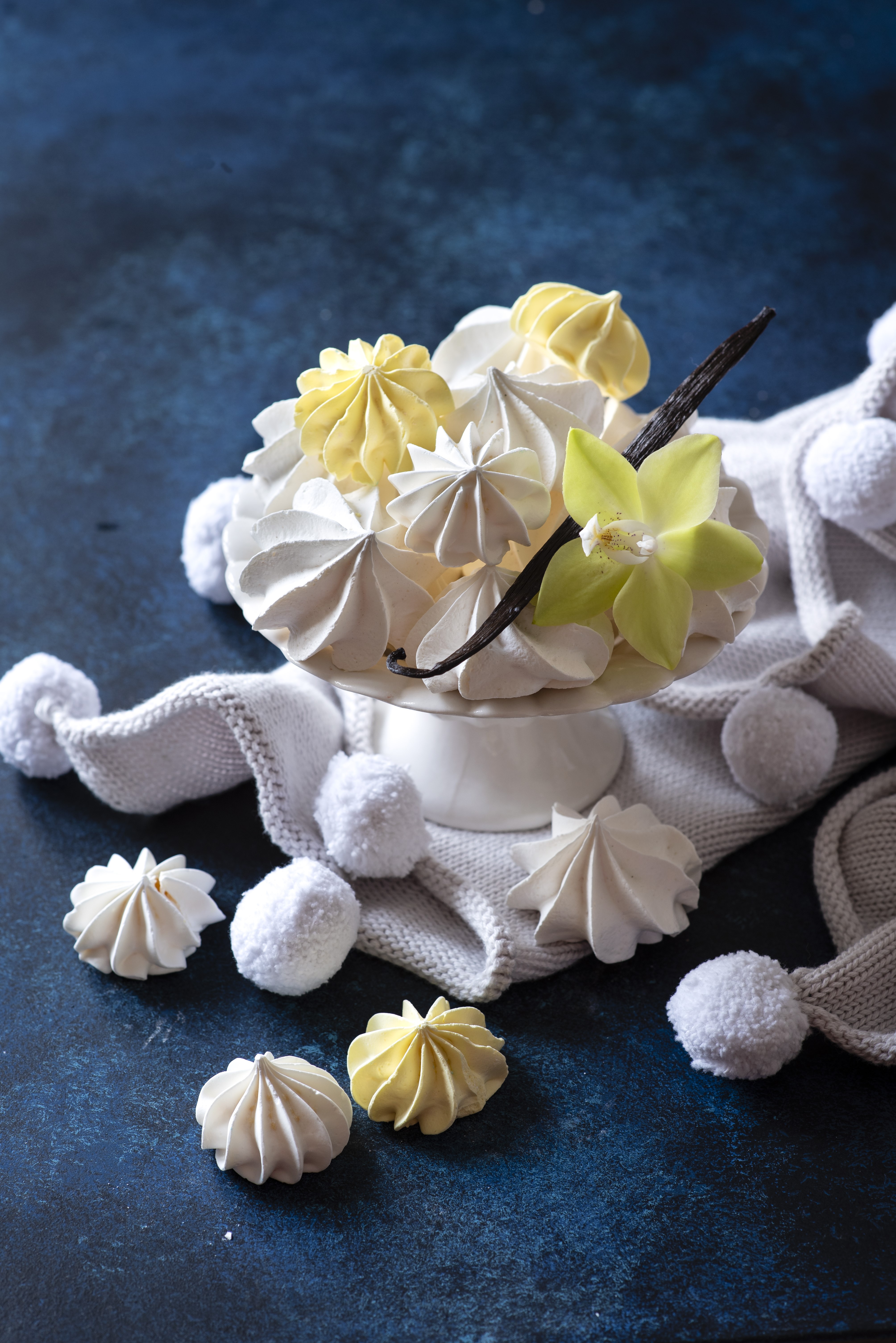 Meringues with Orchid and Vanilla Bean HD Phone Wallpaper