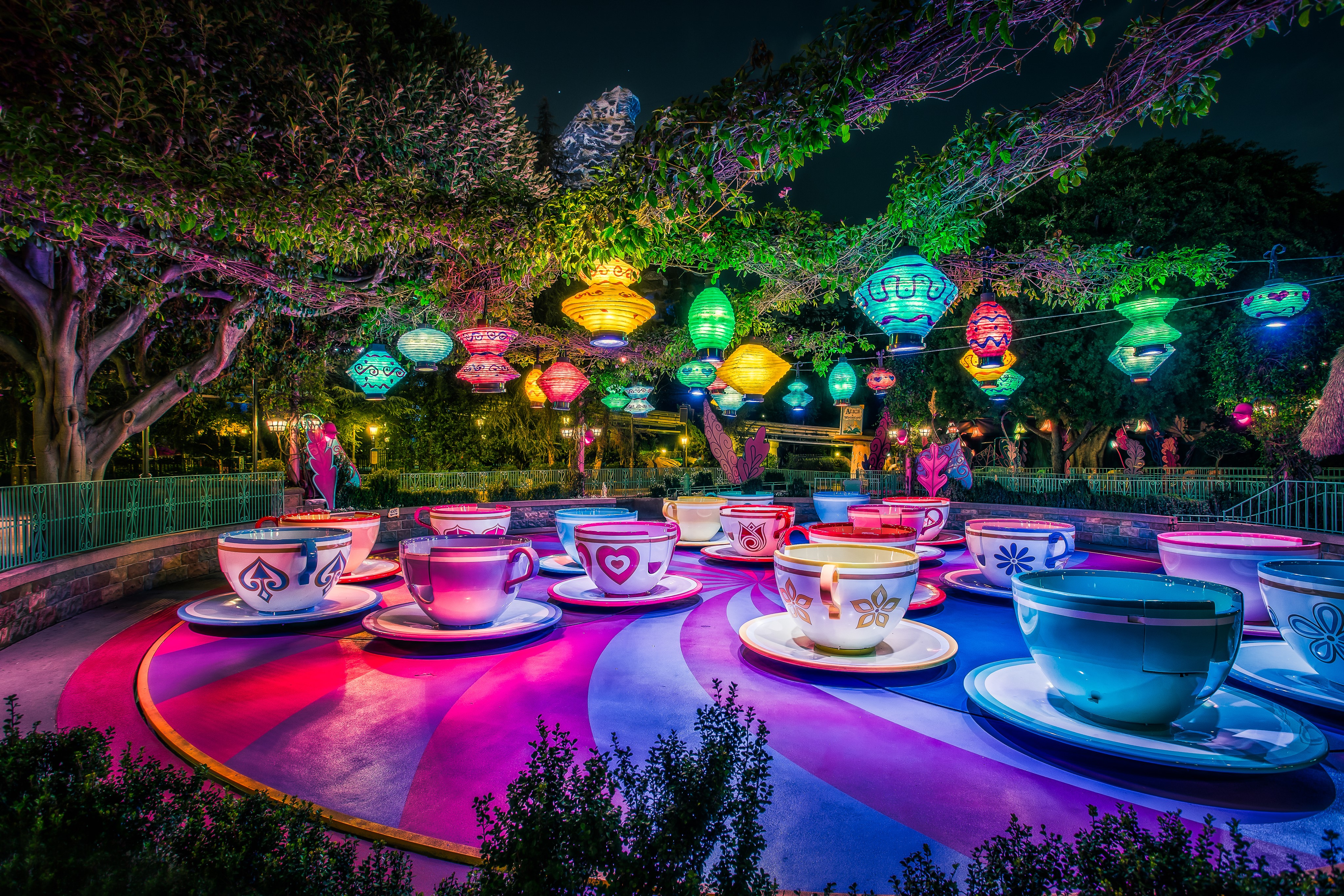 Disneyland Mad Tea Party ride at night HD Wallpaper
