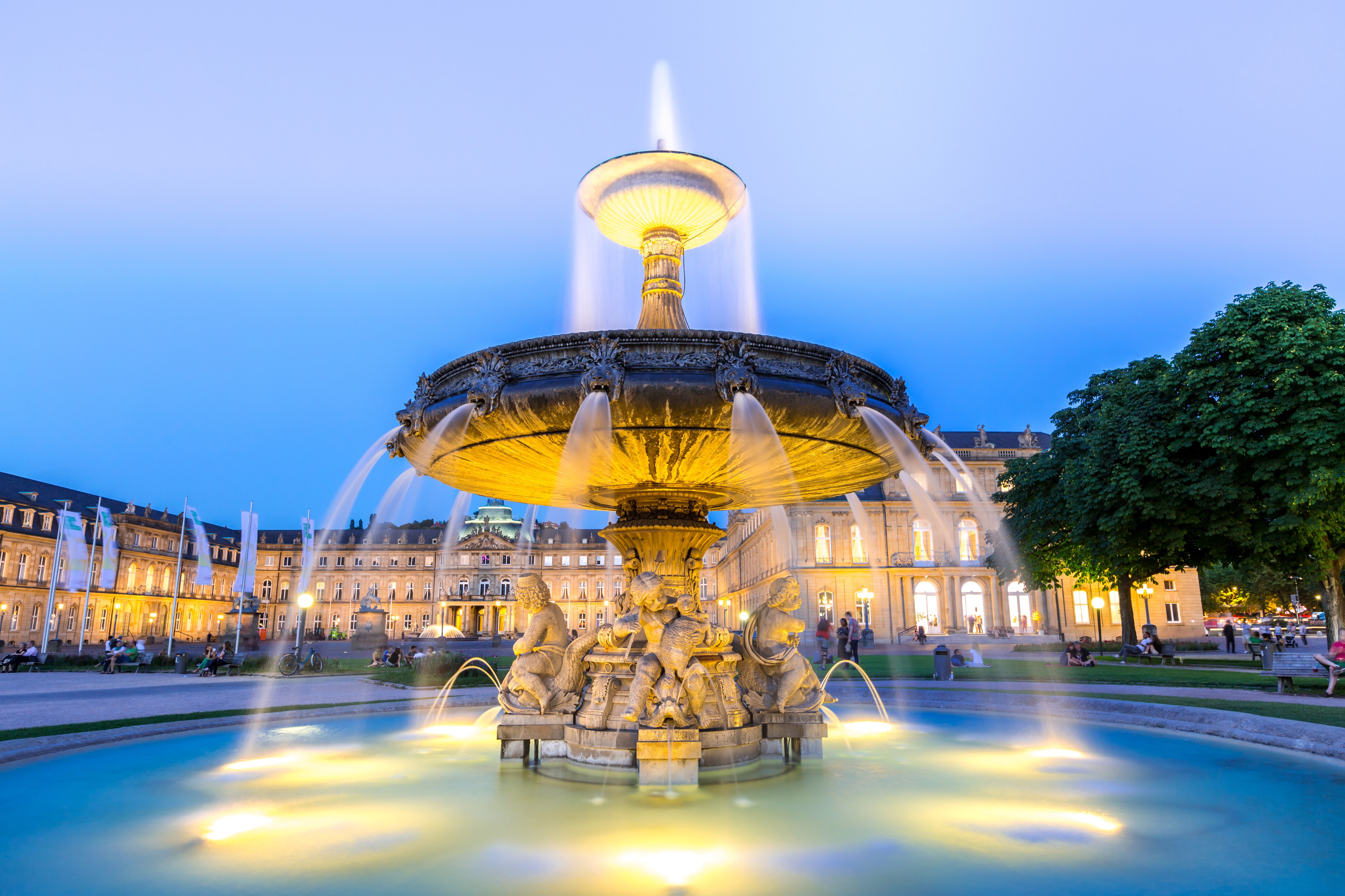 Fountain in Stuttgart City Center at Evening HD Wallpaper