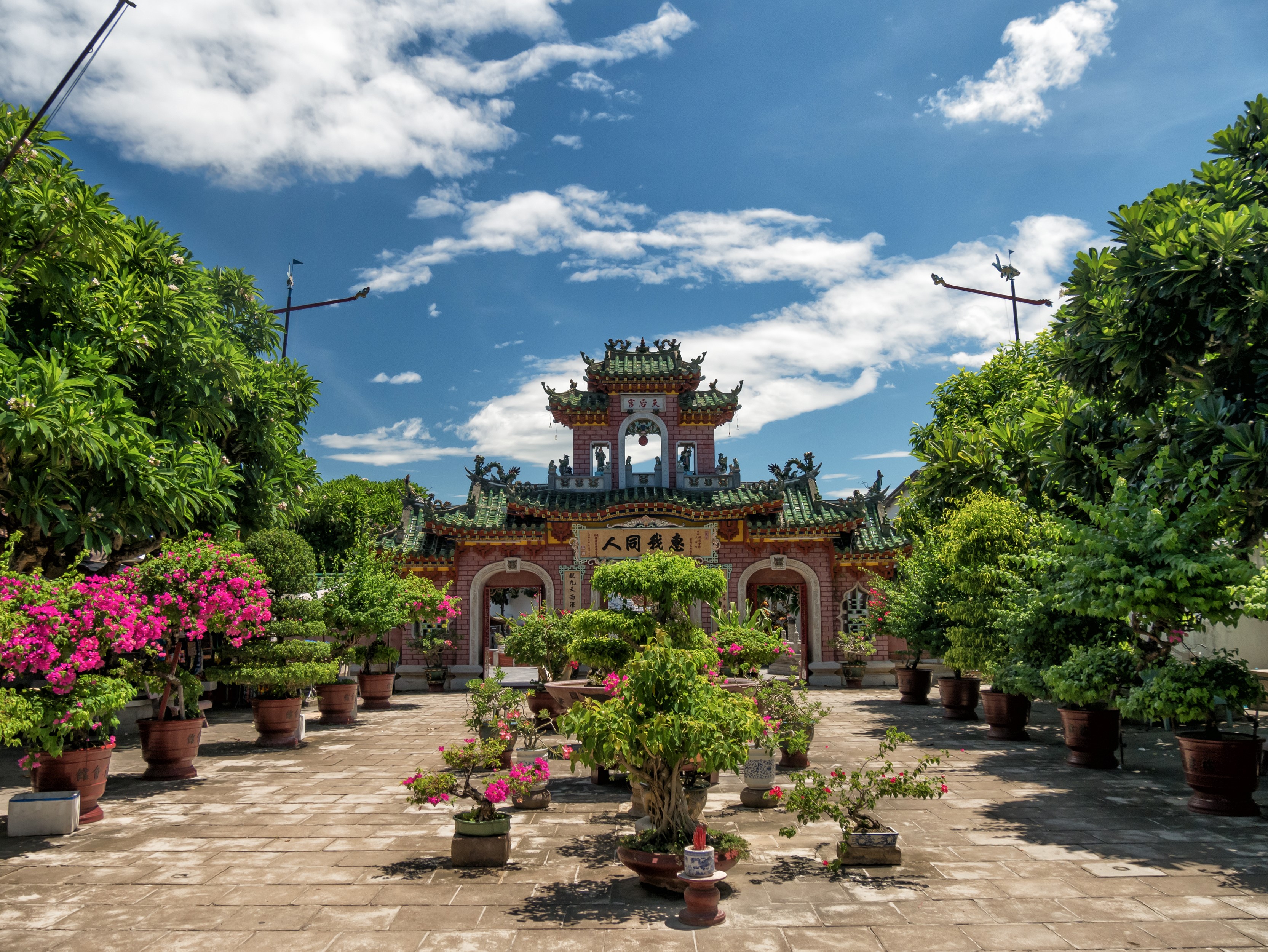 Fujian Assembly Hall Hoi An, Vietnam HD Wallpaper