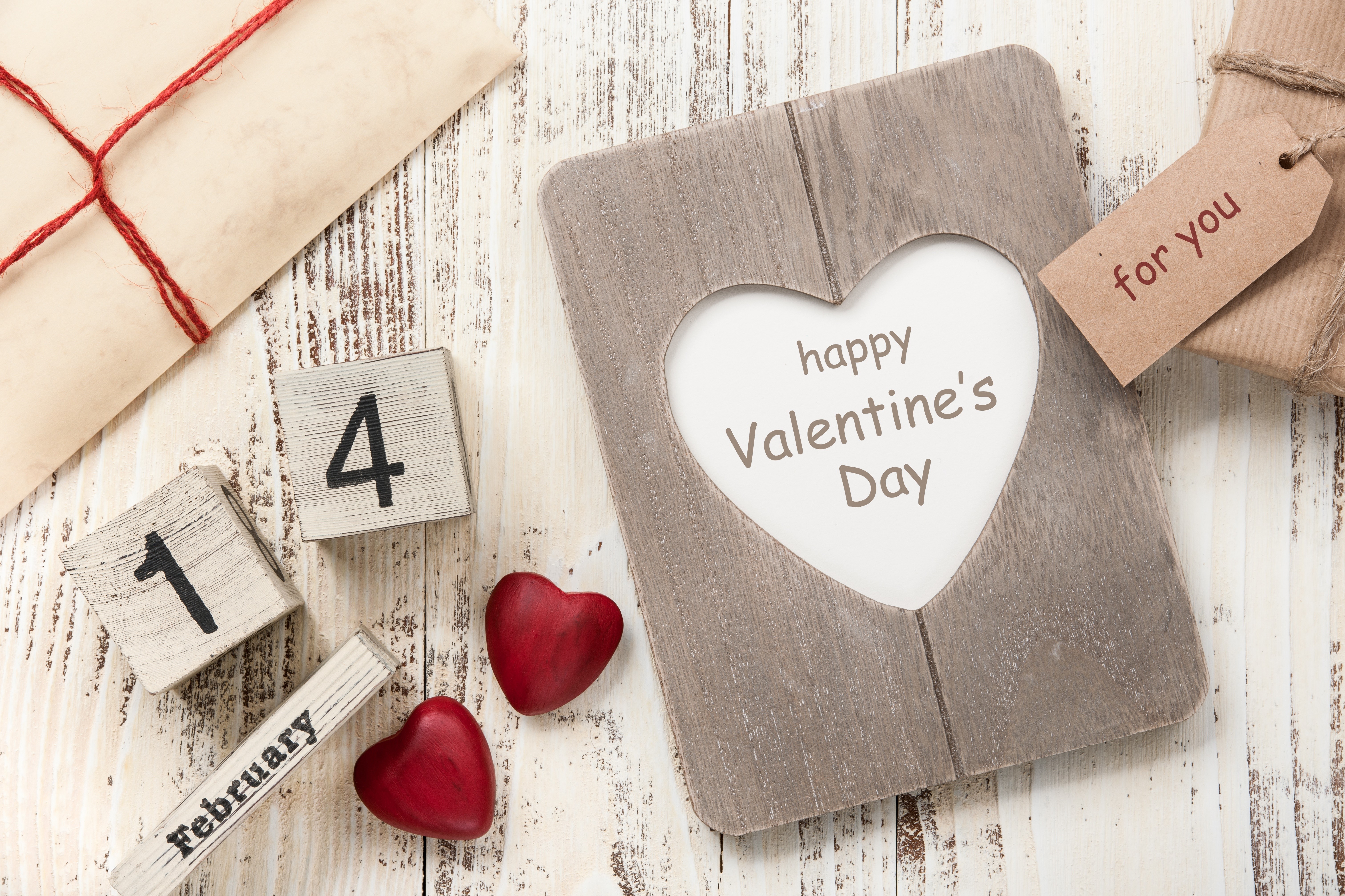 Valentine's Day wooden blocks and heart frame HD Wallpaper