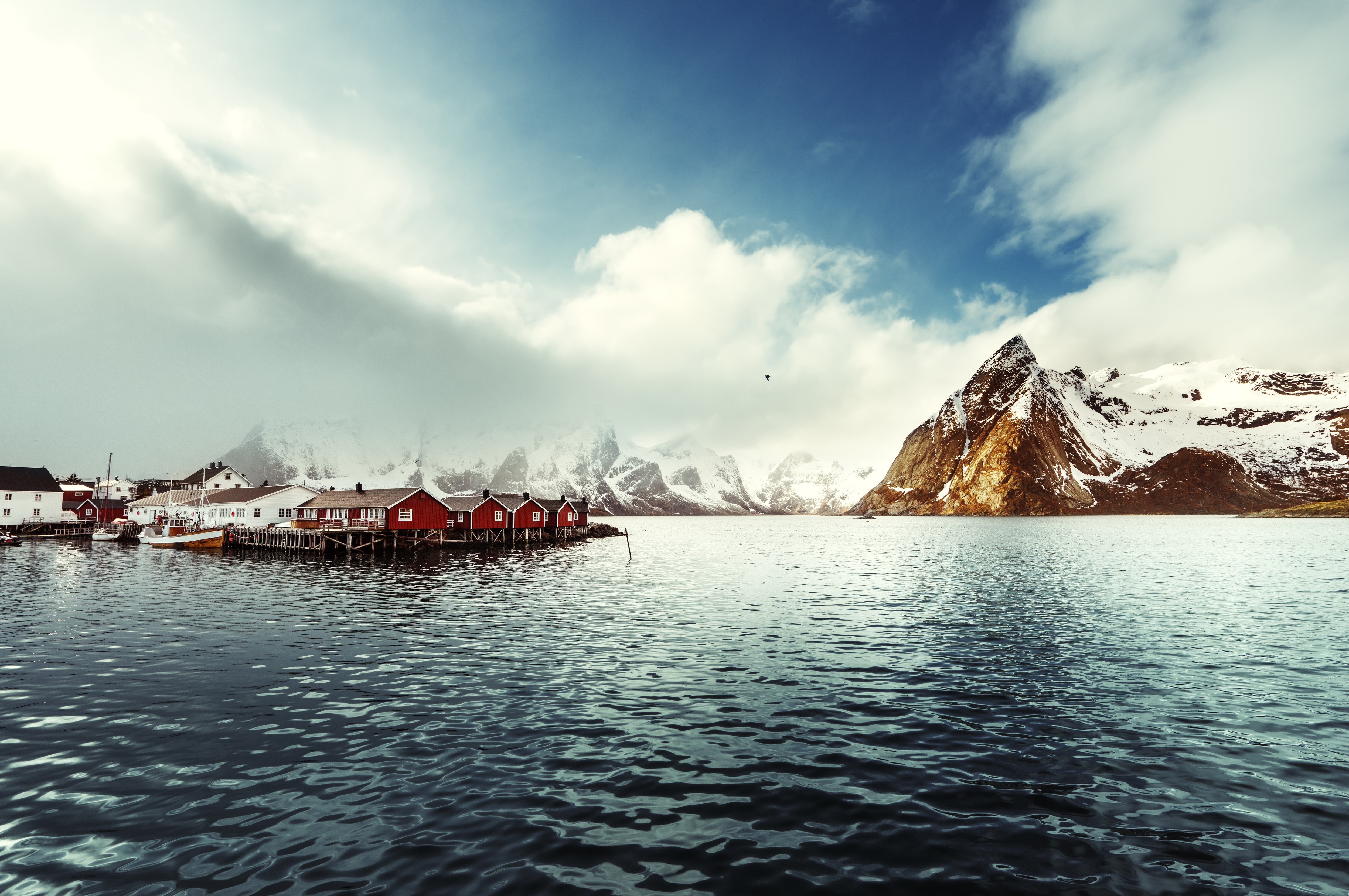 Red houses on a pier in Reine, Lofoten, Norway HD Wallpaper