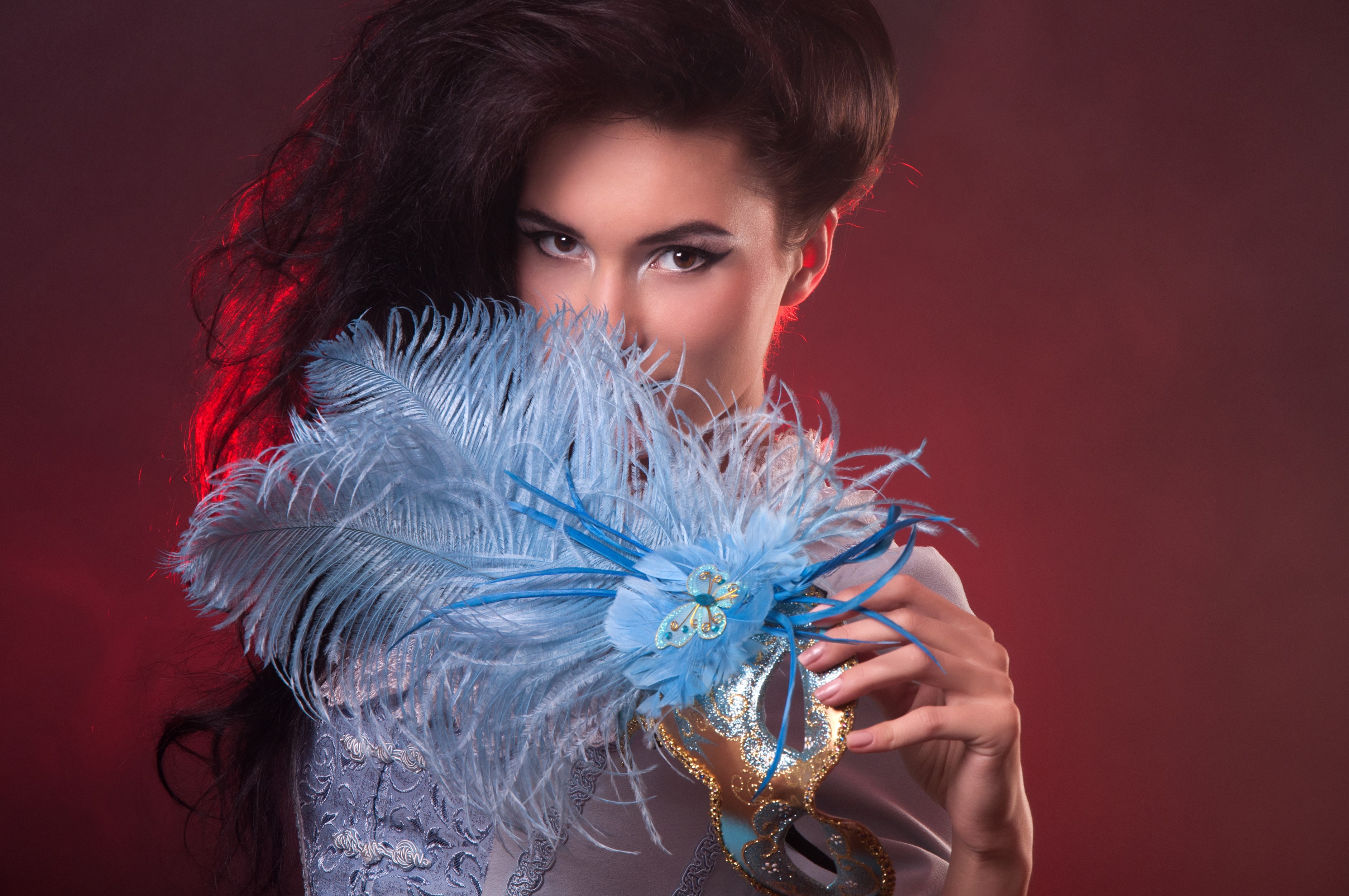 Woman with blue feathered mask HD Wallpaper