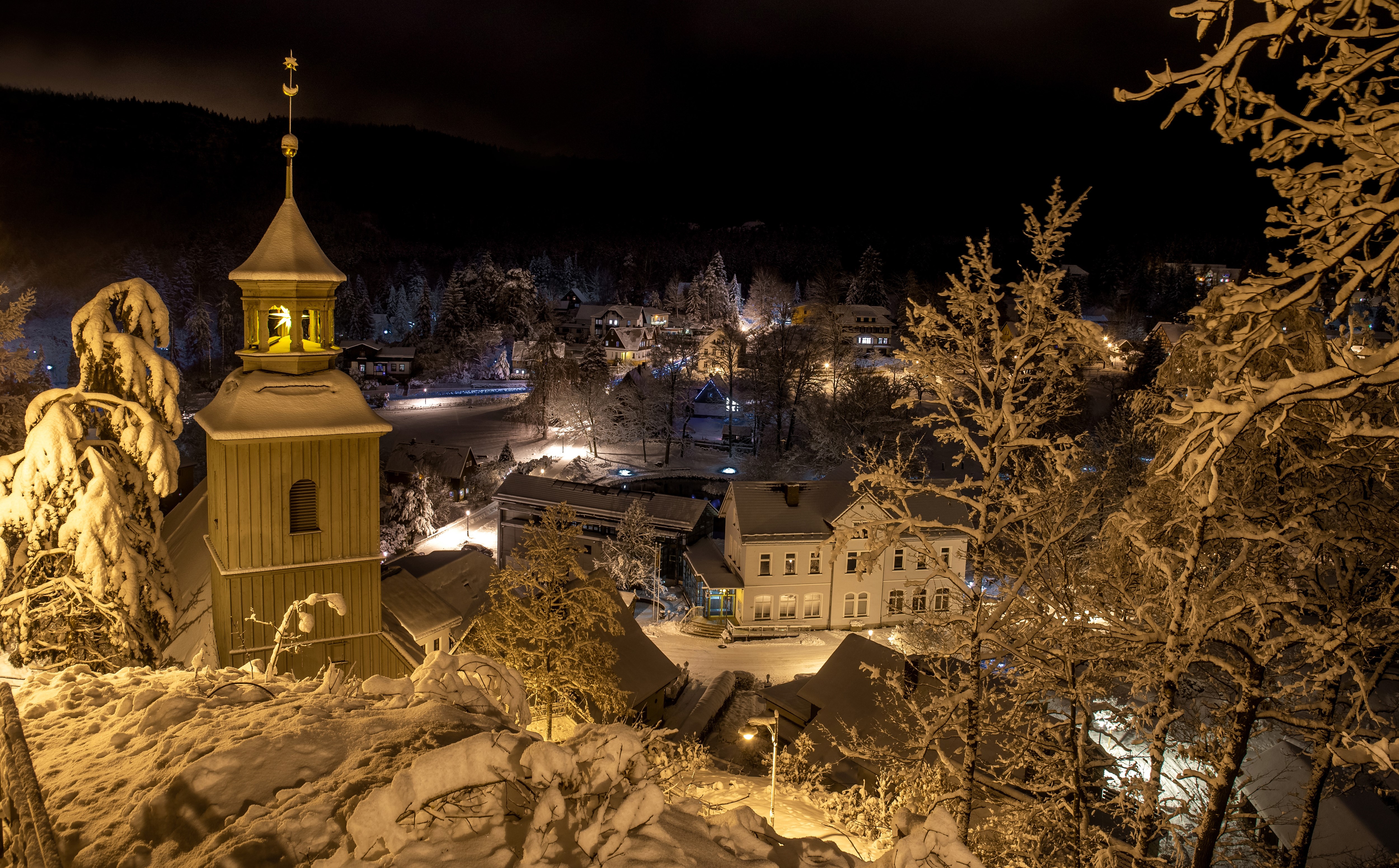 Oybin, Germany Winter Evening Village Scene HD Wallpaper