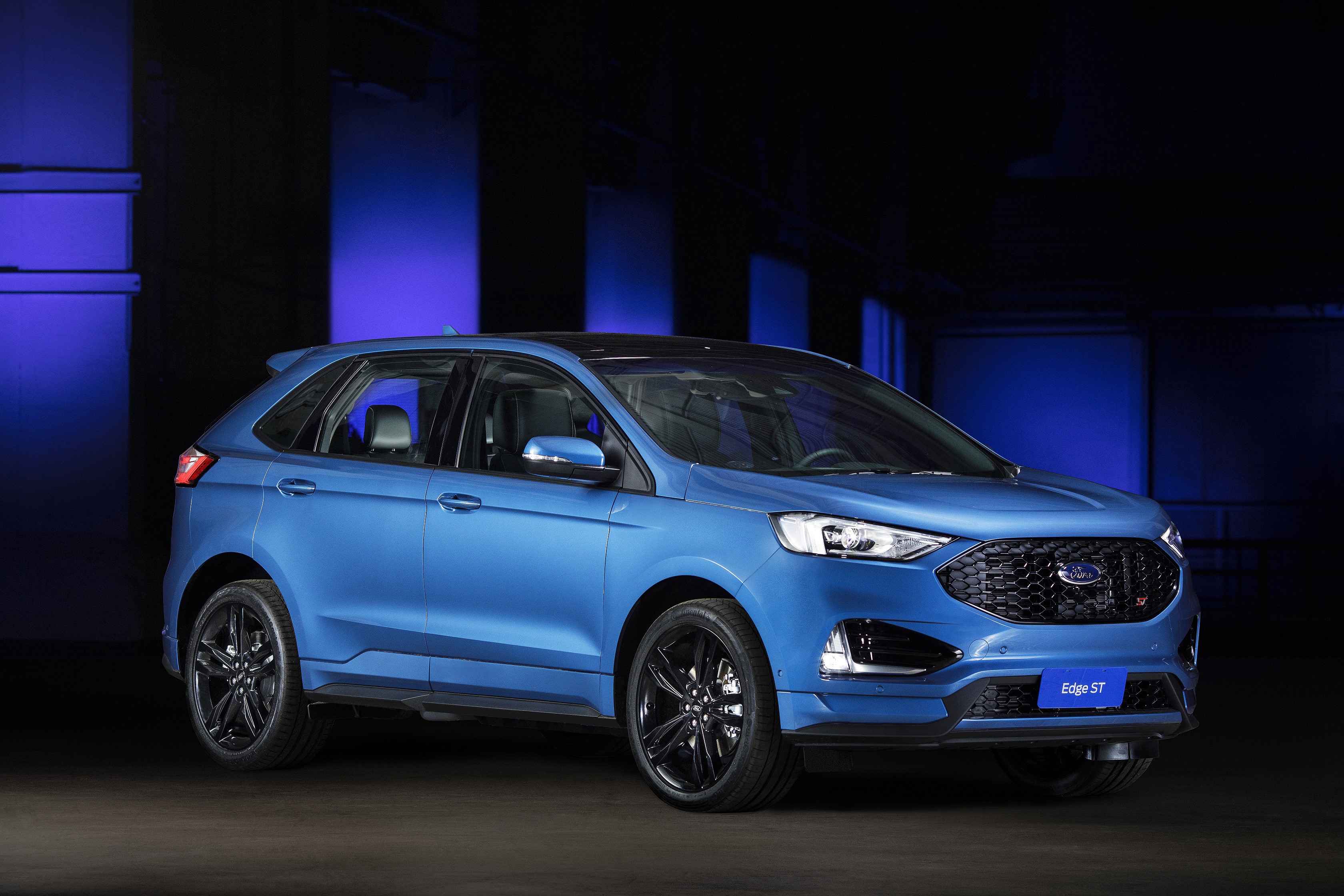 Blue Ford Edge ST SUV HD Wallpaper