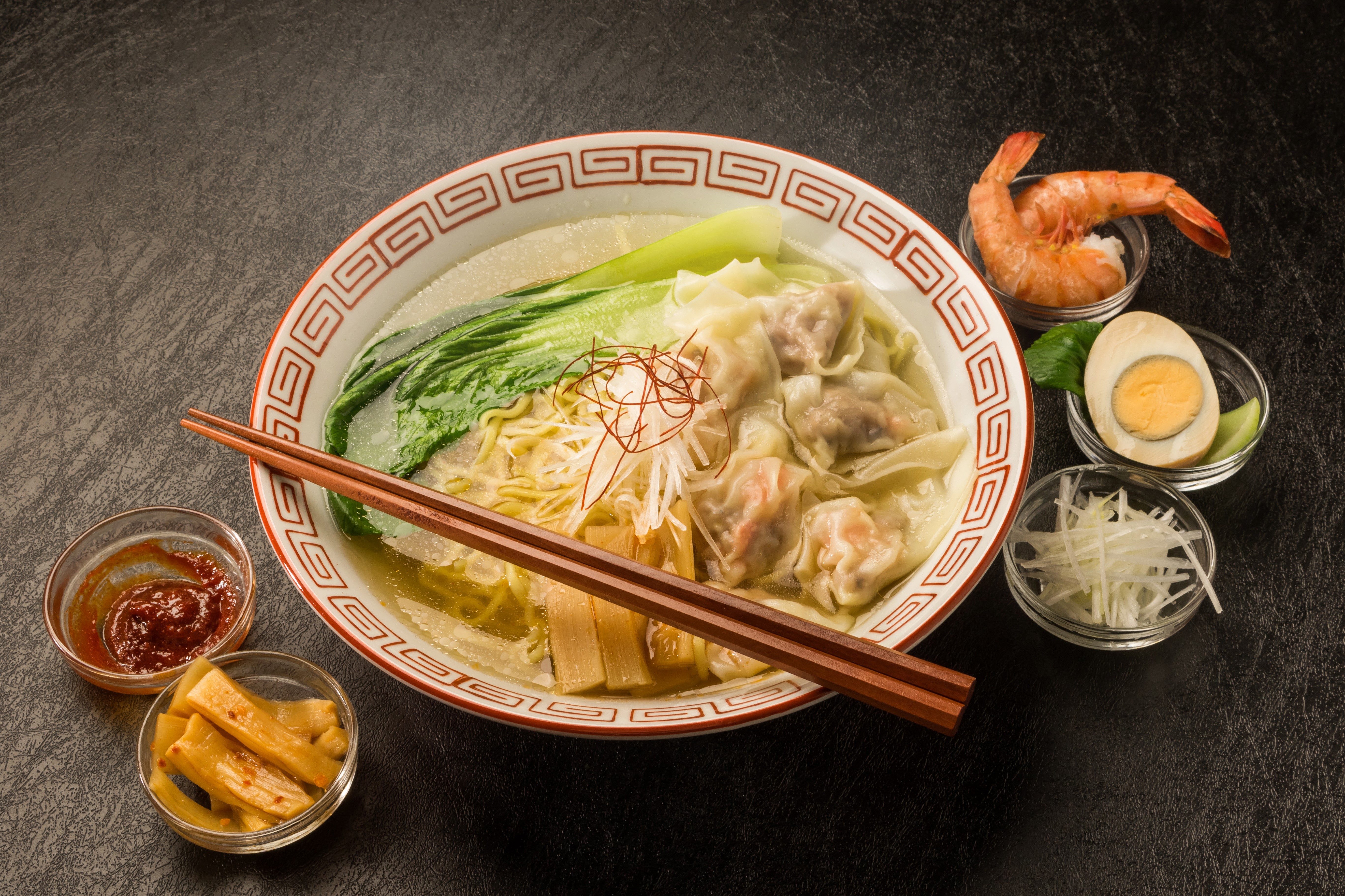Shrimp and Wonton Noodle Soup with Side Dishes HD Wallpaper