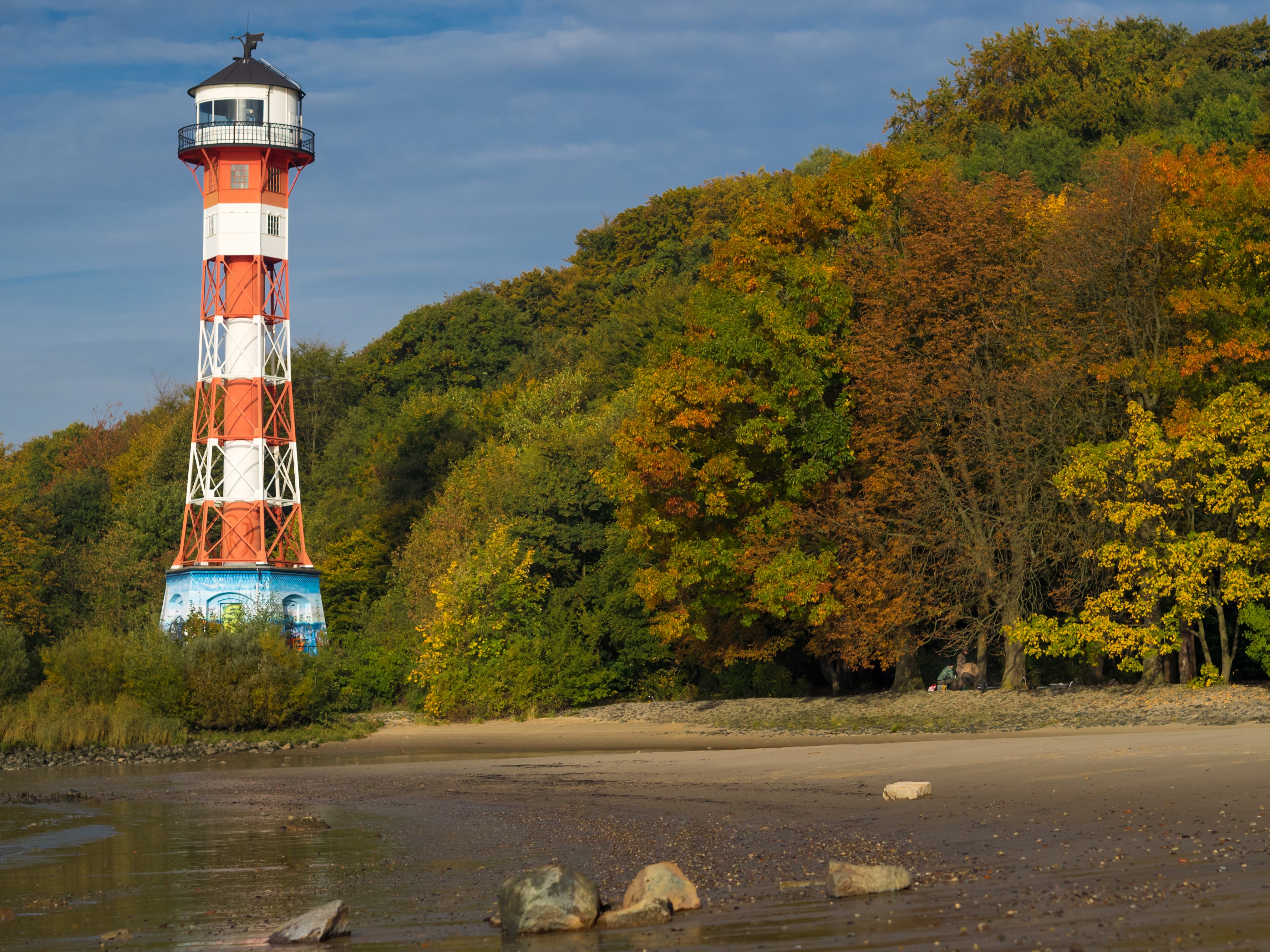 Lighthouse in Blankenese, Hamburg during Autumn HD Wallpaper