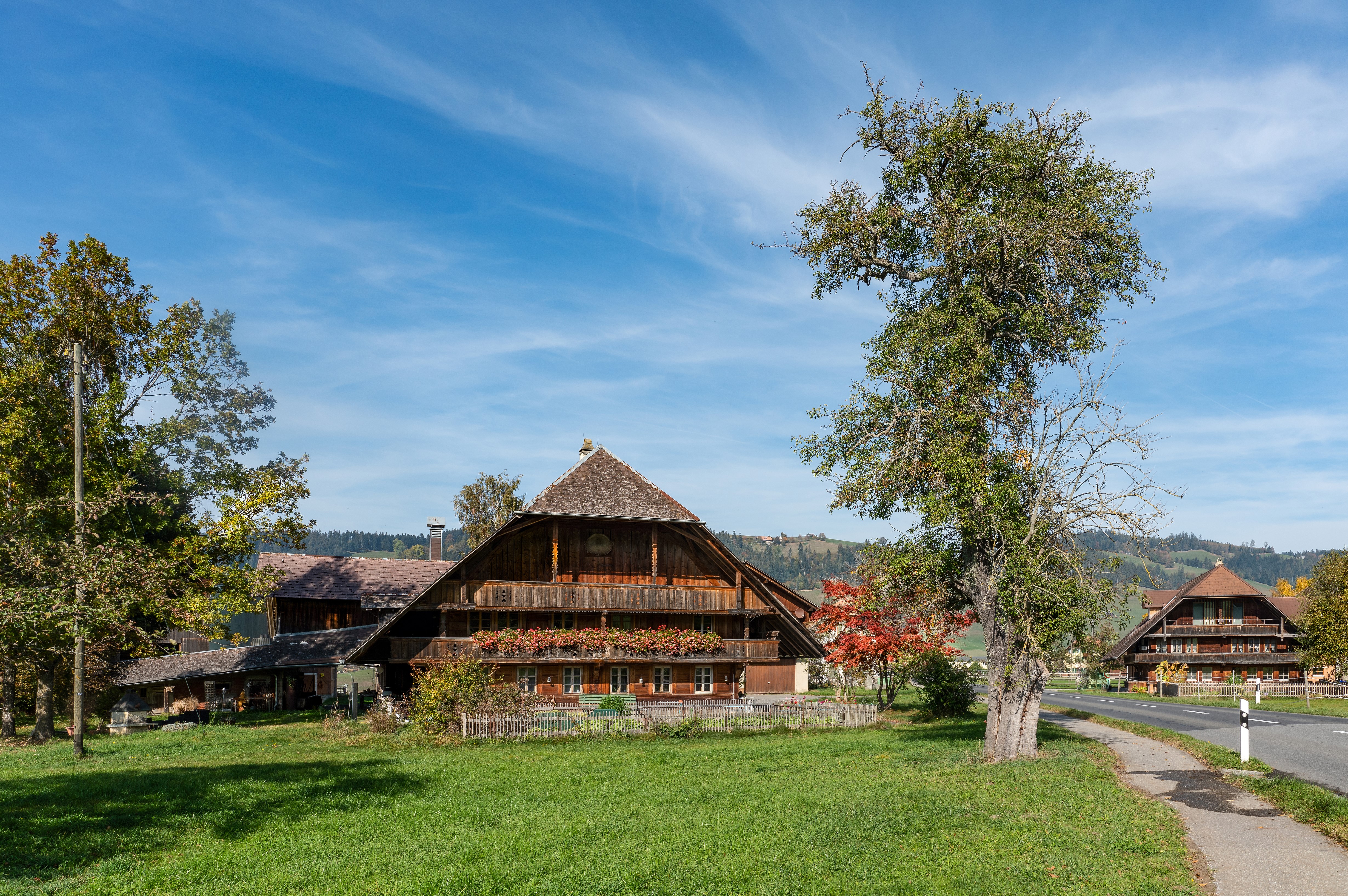 Emmental, Switzerland Houses and Trees HD Wallpaper